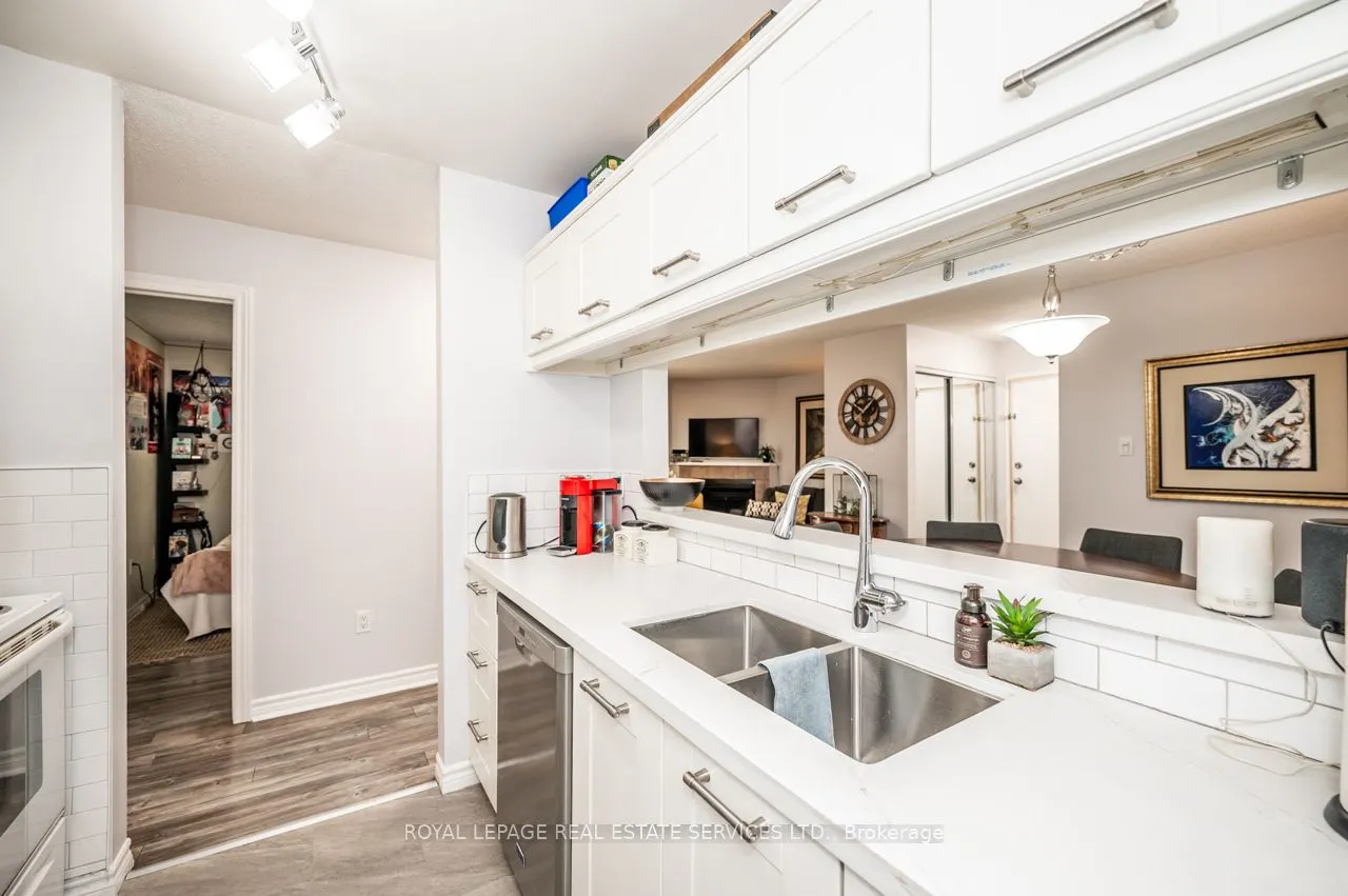 1450 Glen Abbey Gate, #1013