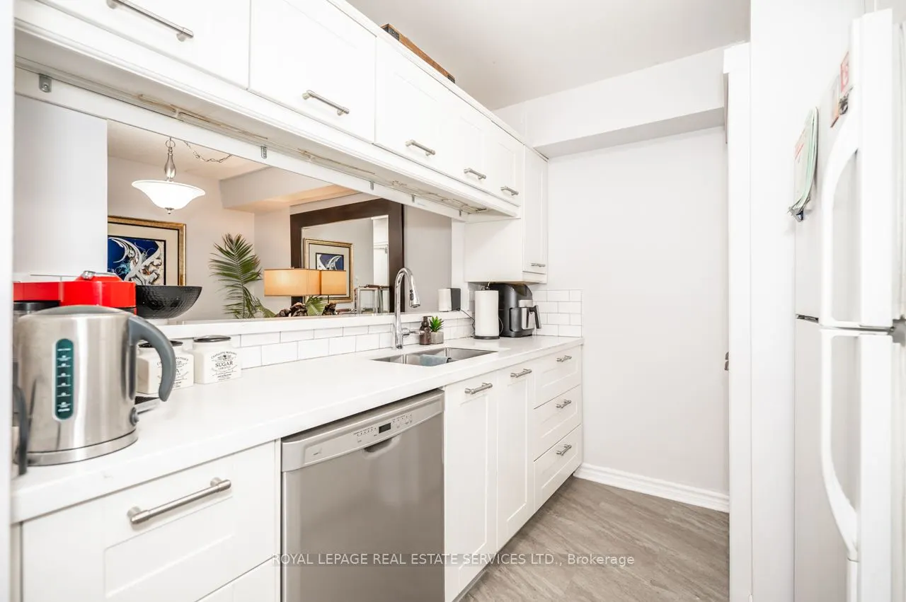 1450 Glen Abbey Gate, #1013