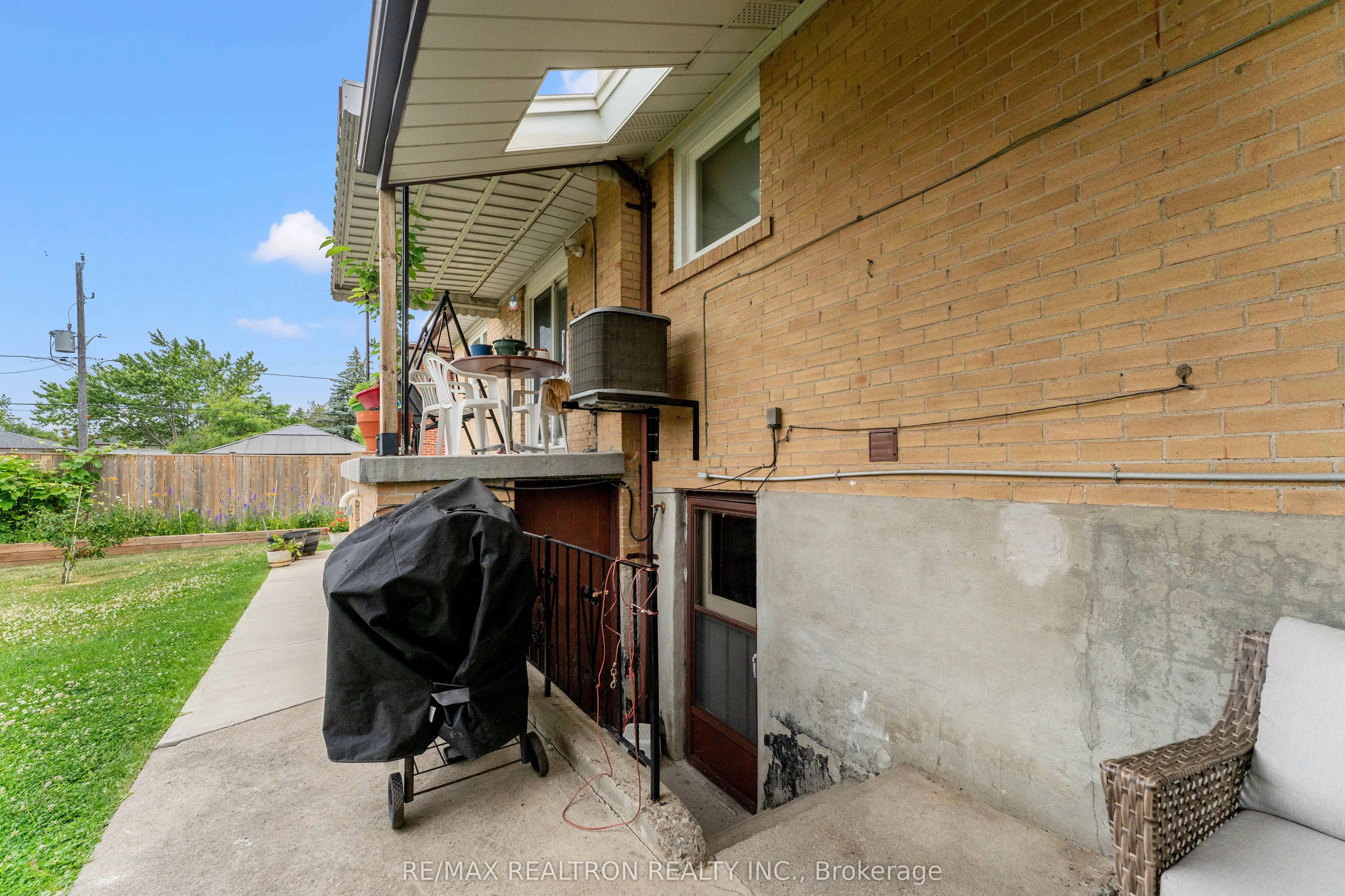 4 Peacham Crescent