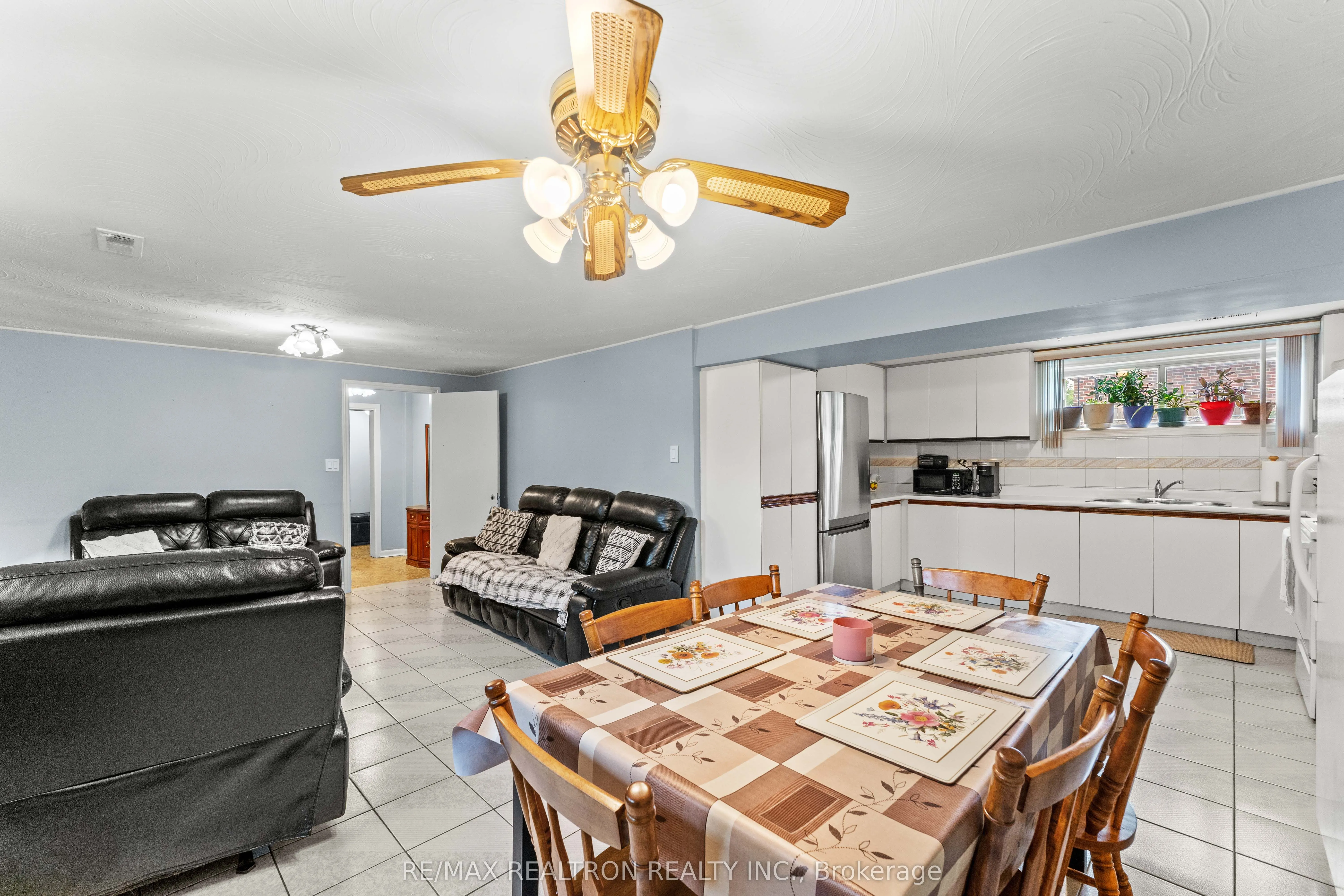 4 Peacham Crescent