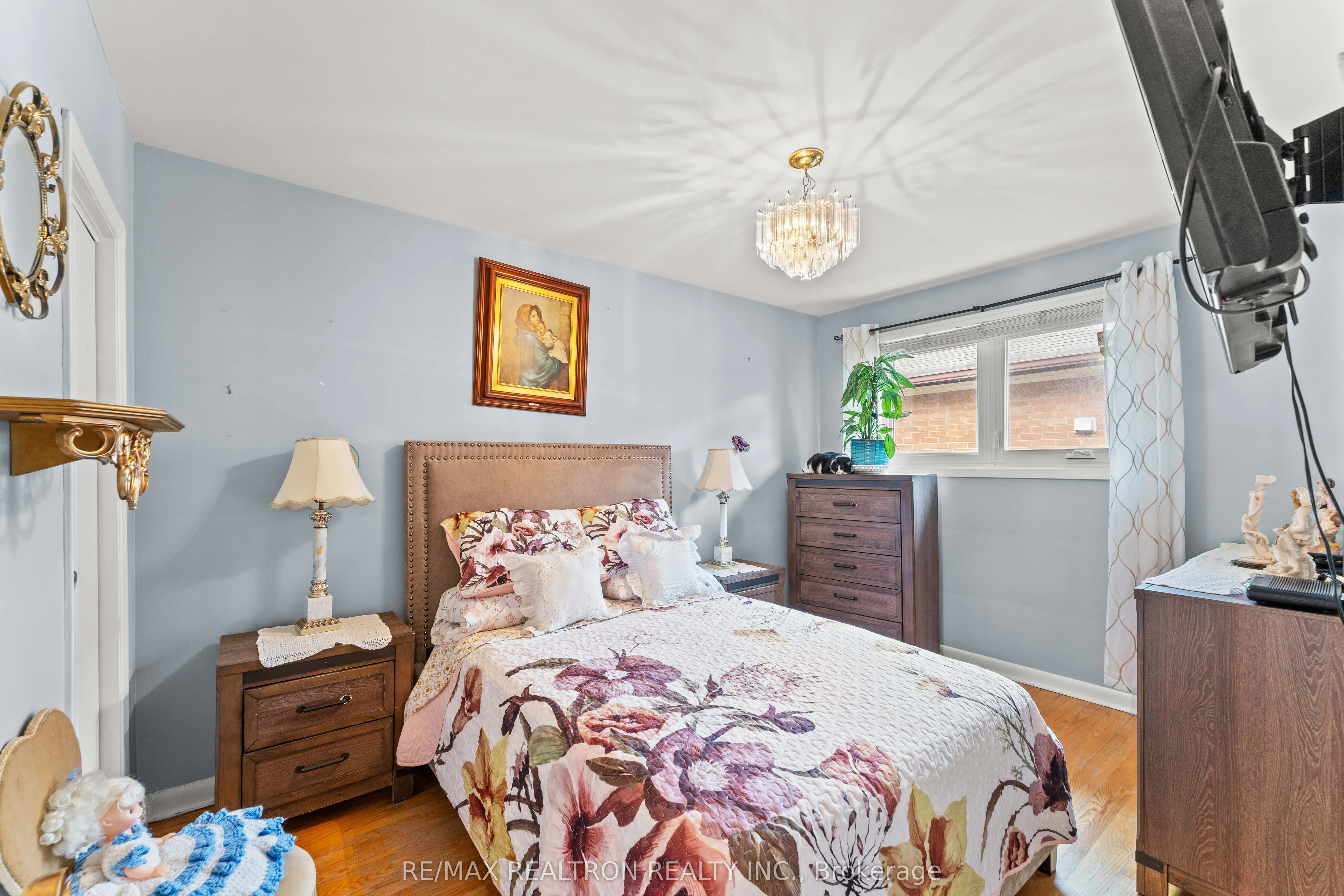 4 Peacham Crescent
