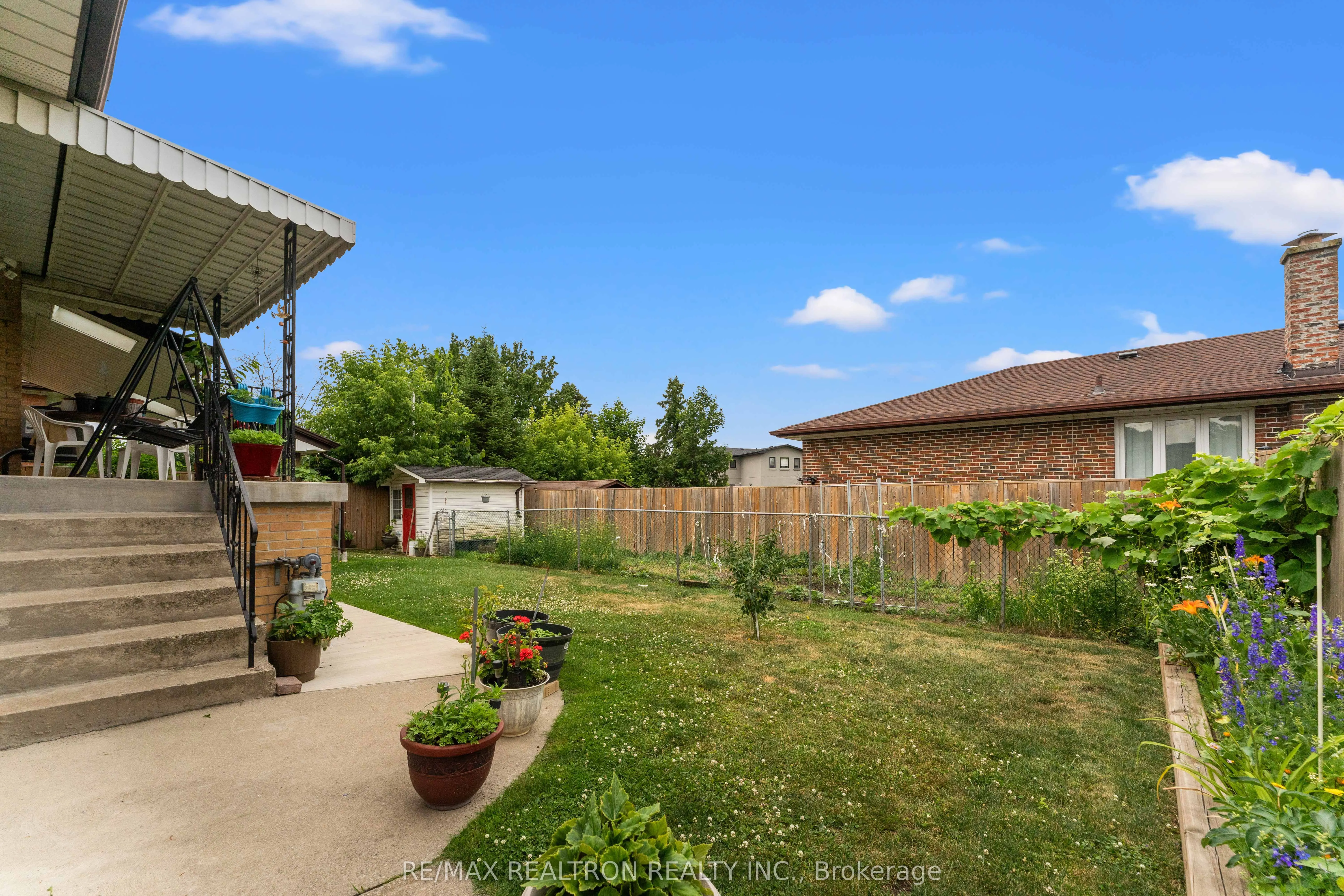 4 Peacham Crescent
