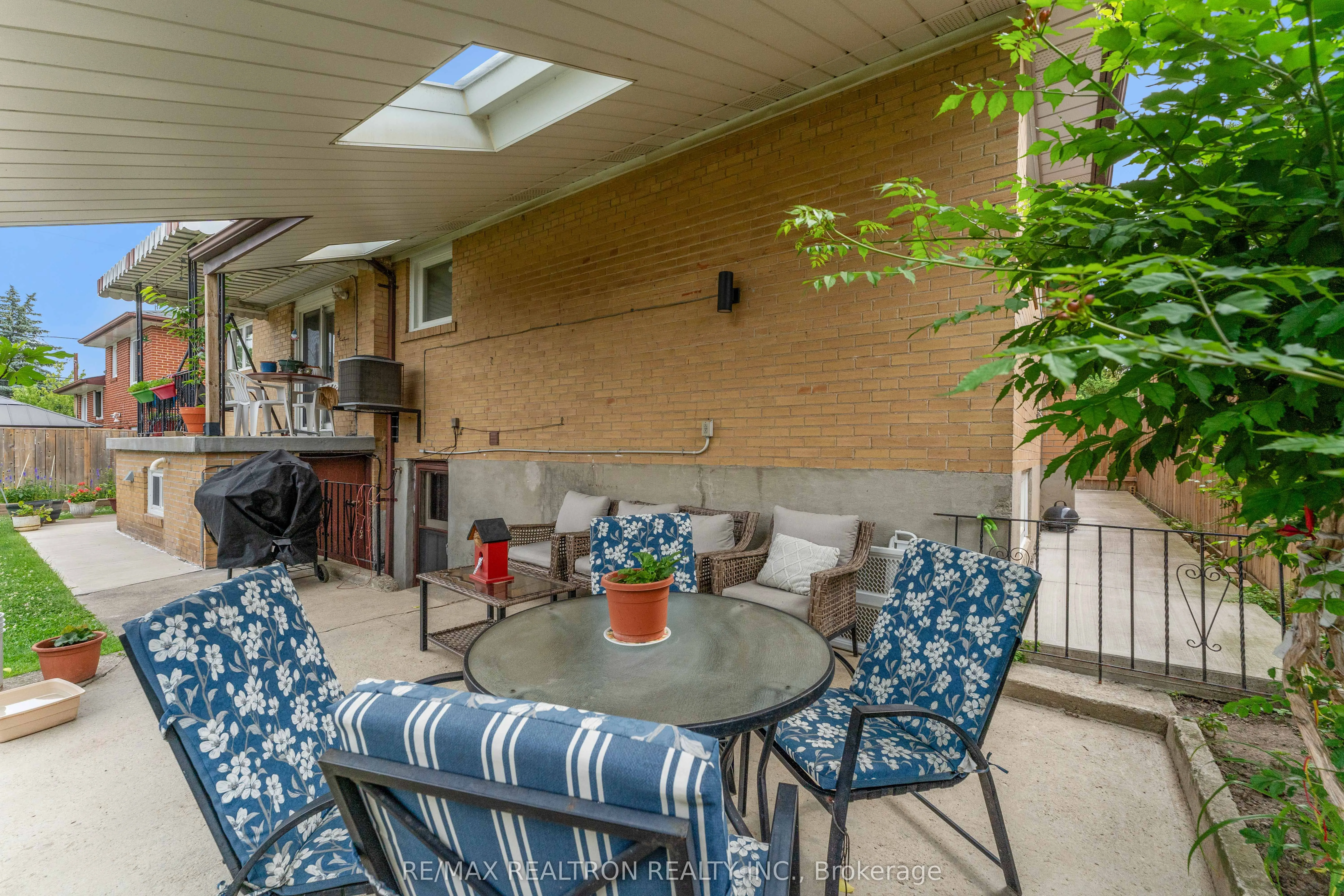 4 Peacham Crescent