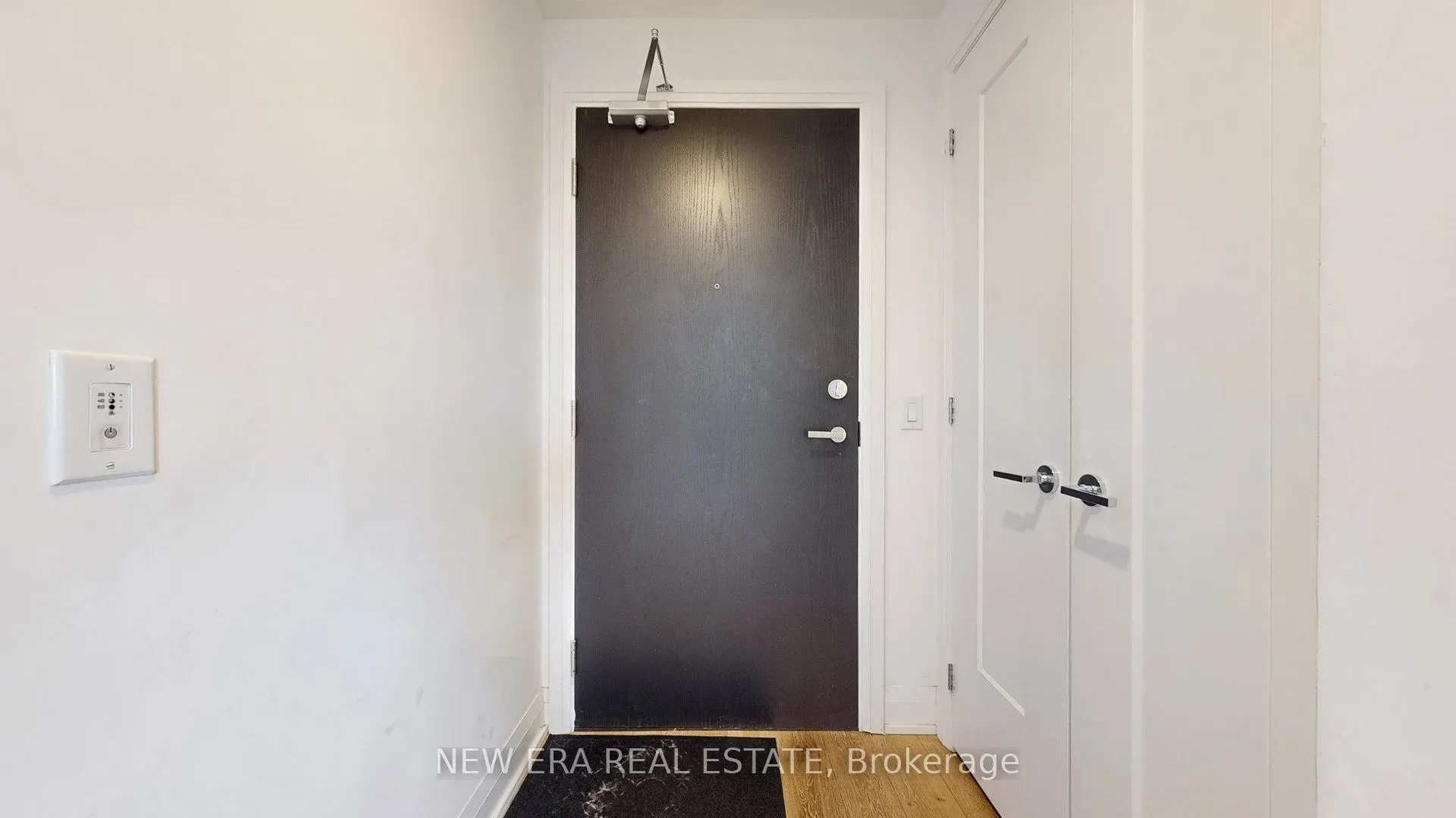 293 The Kingsway, #610