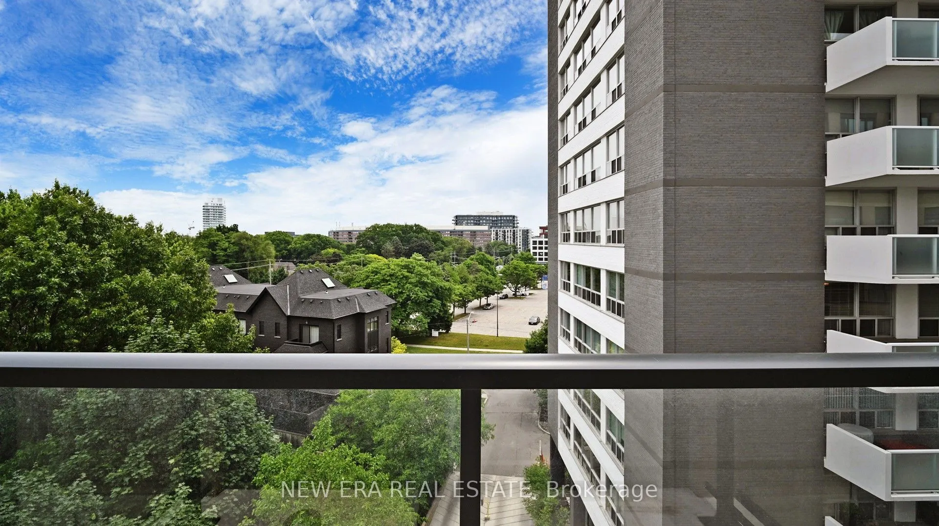 293 The Kingsway, #610
