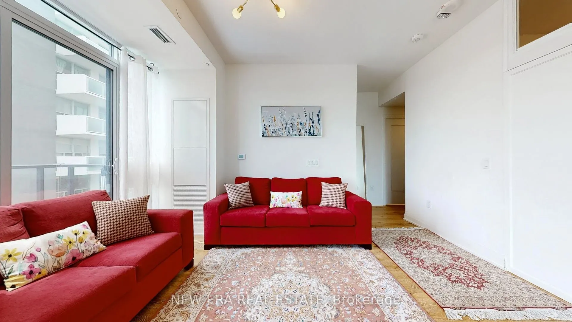 293 The Kingsway, #610