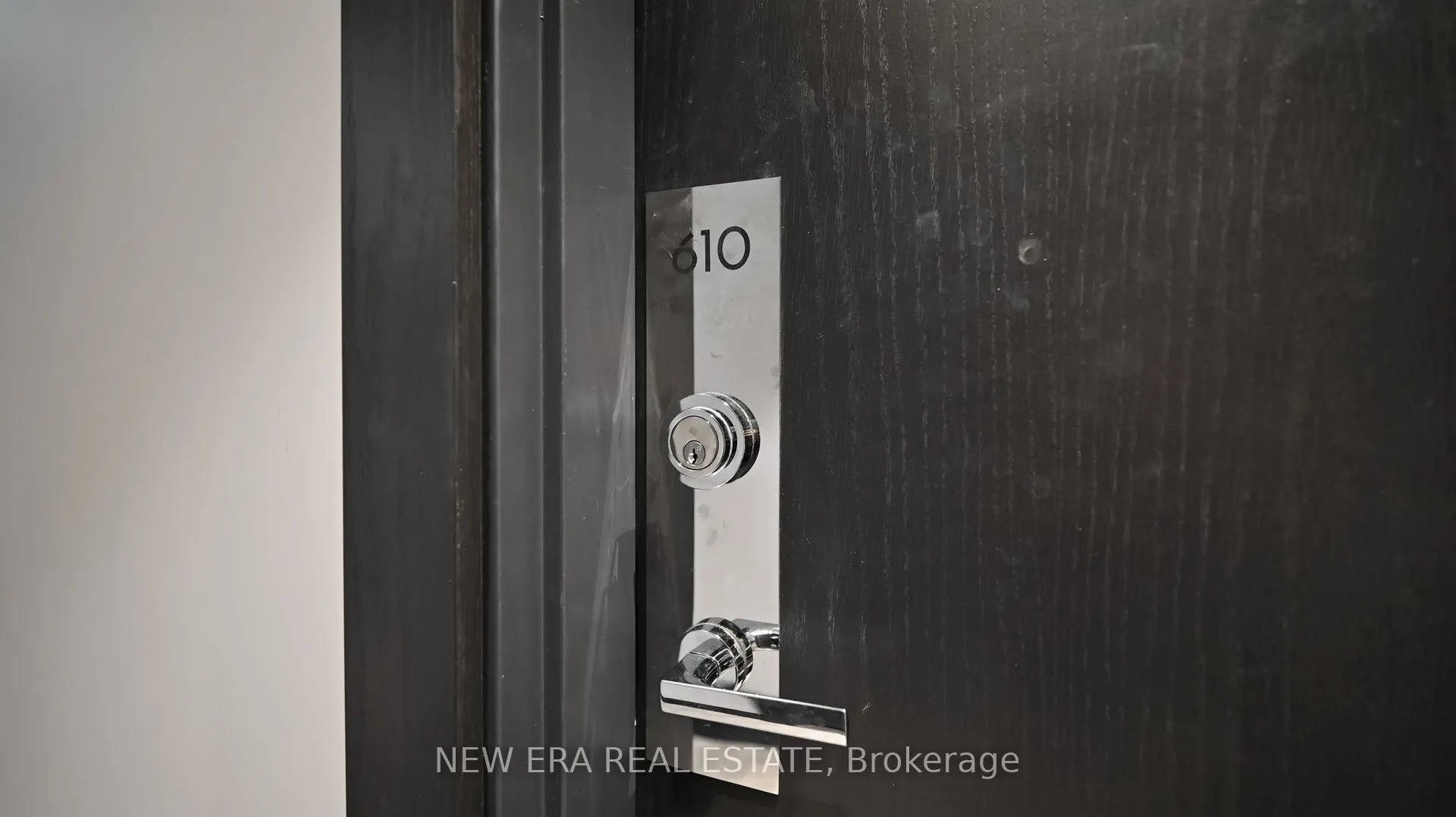 293 The Kingsway, #610
