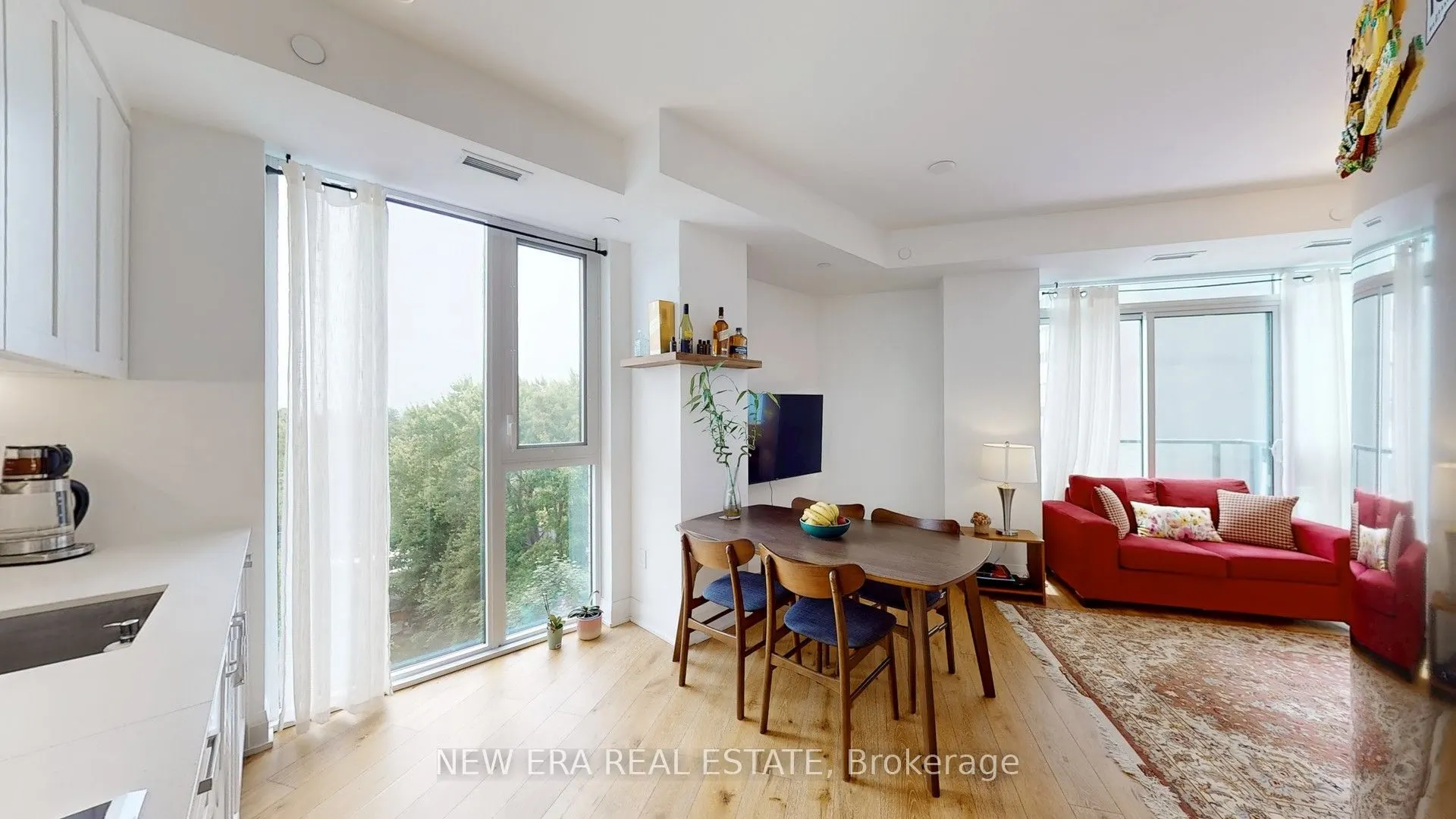 293 The Kingsway, #610