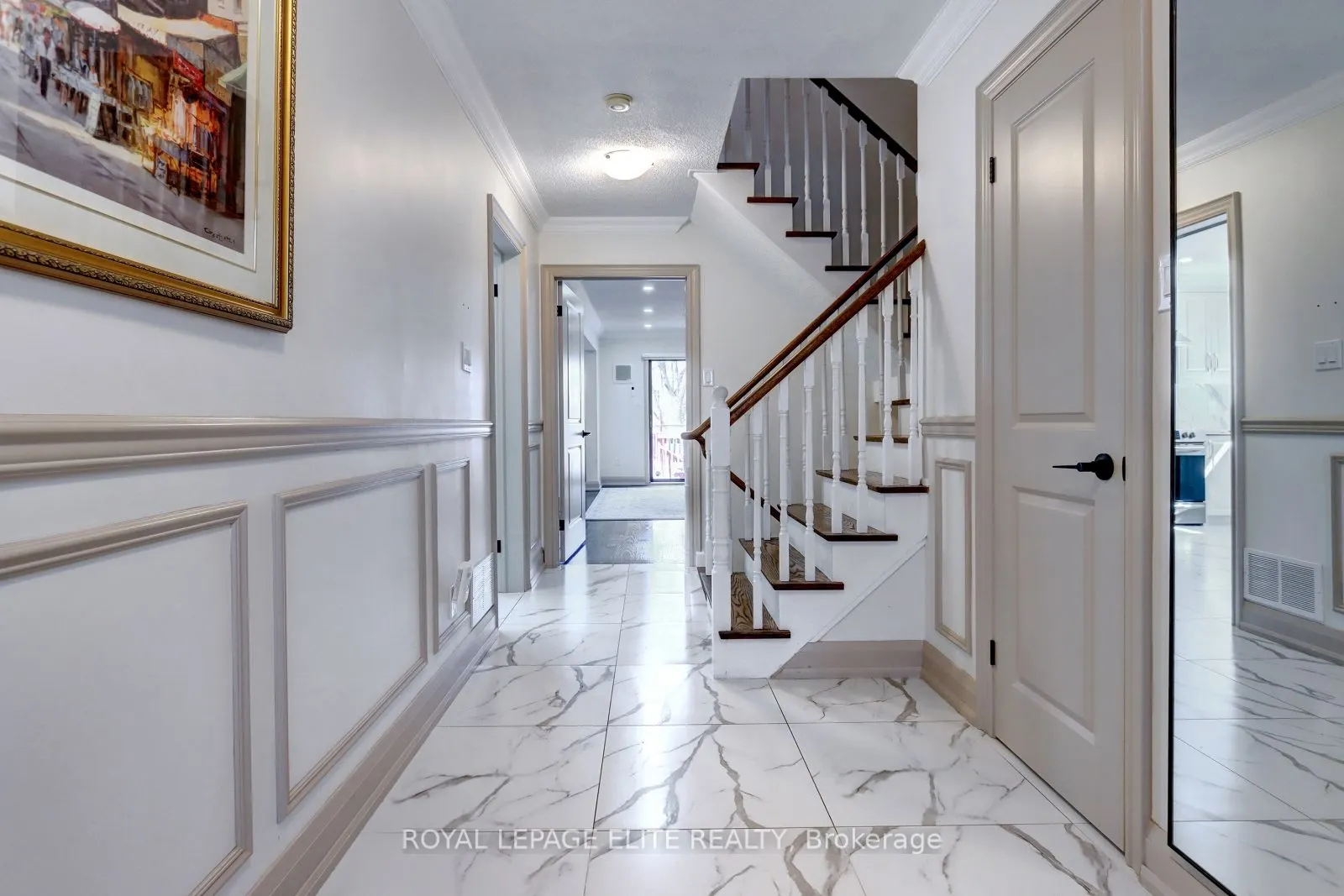 308 HILLSIDE Drive