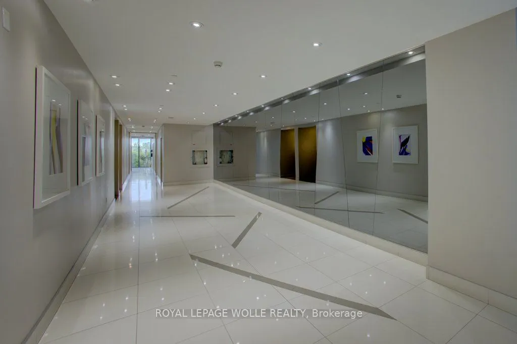 75 Eglinton Avenue W, #1601