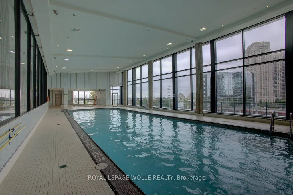 75 Eglinton Avenue W, #1601