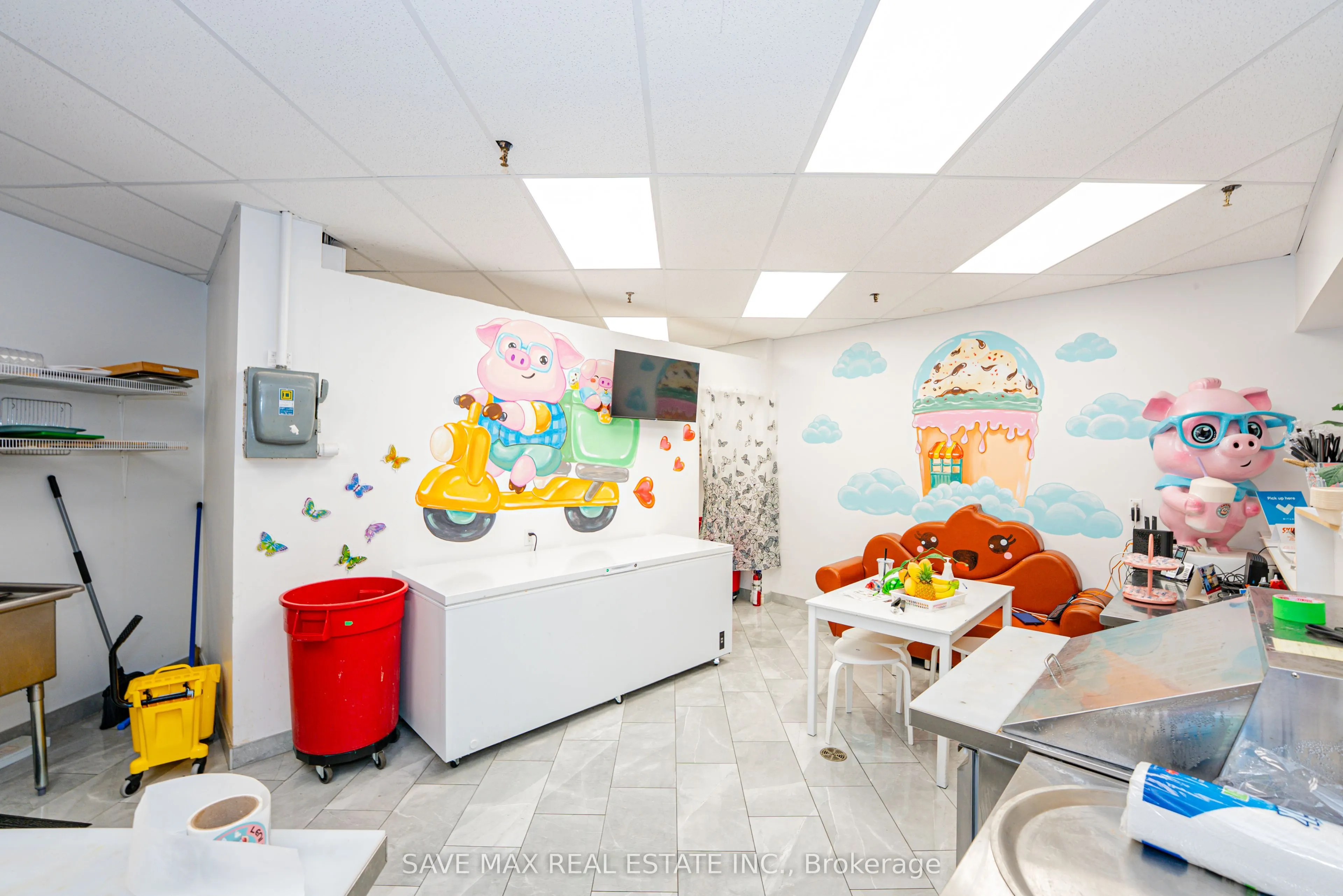2340 Dundas Street W, #G15