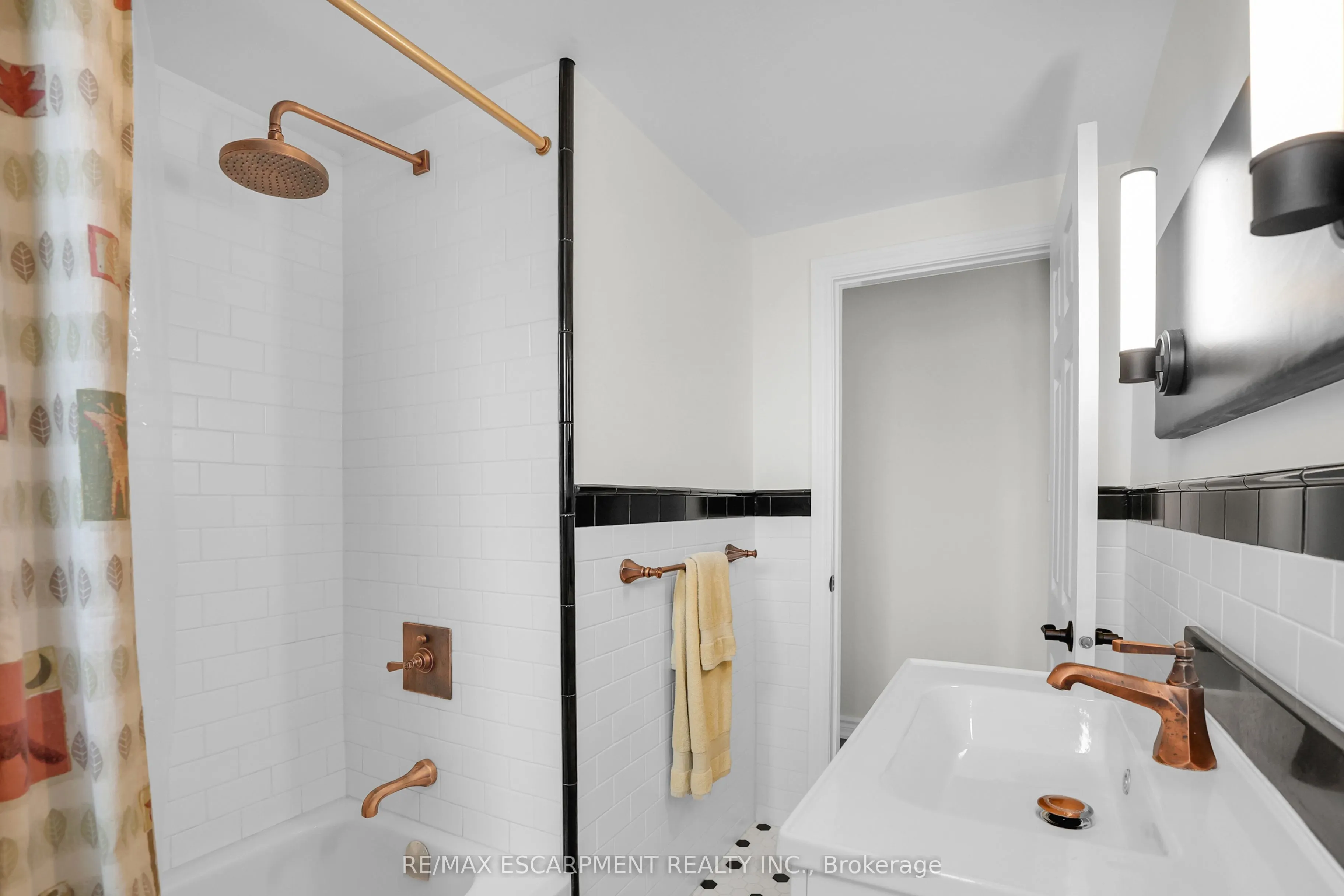 1347 Lakeshore Road, #37