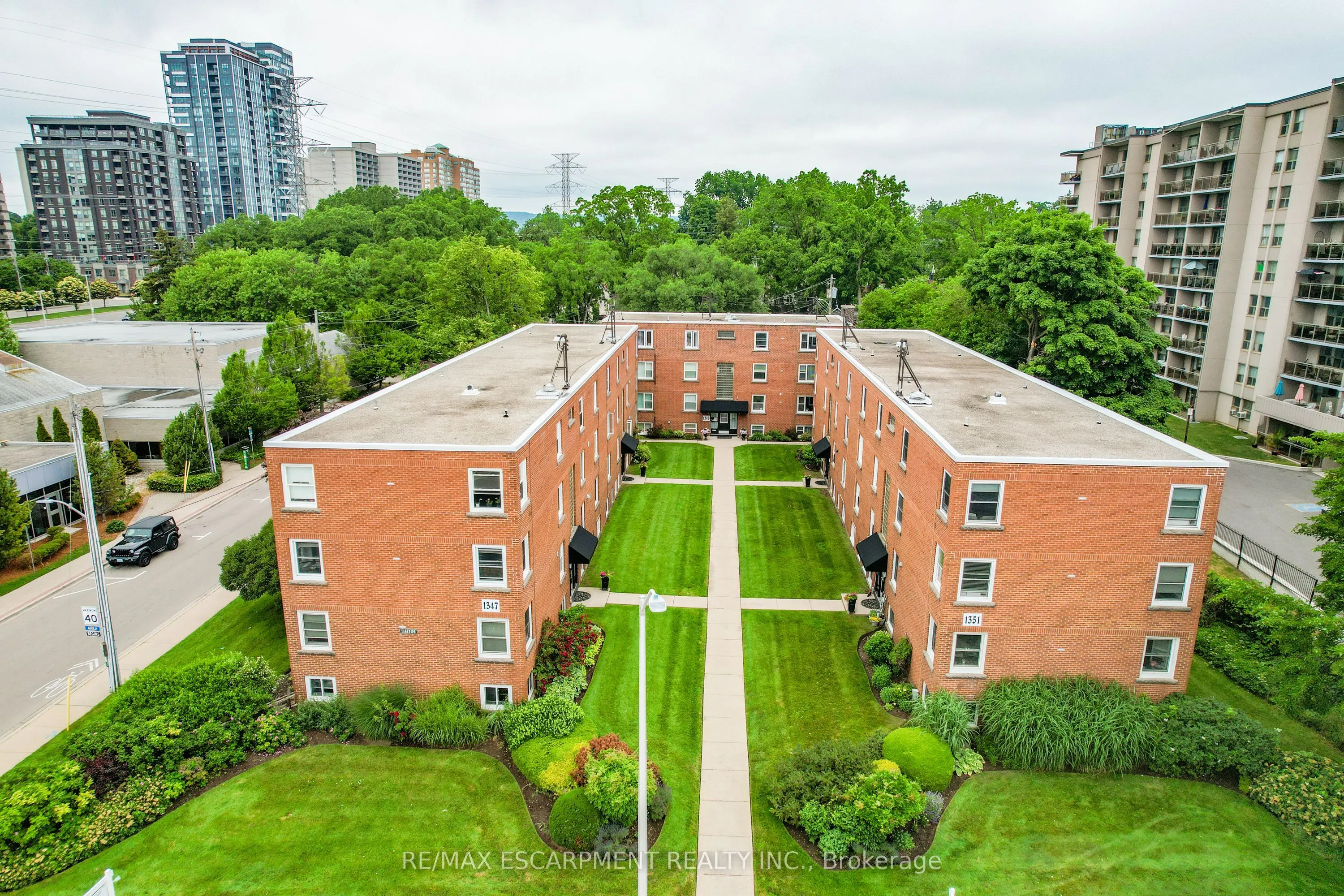 1347 Lakeshore Road, #37