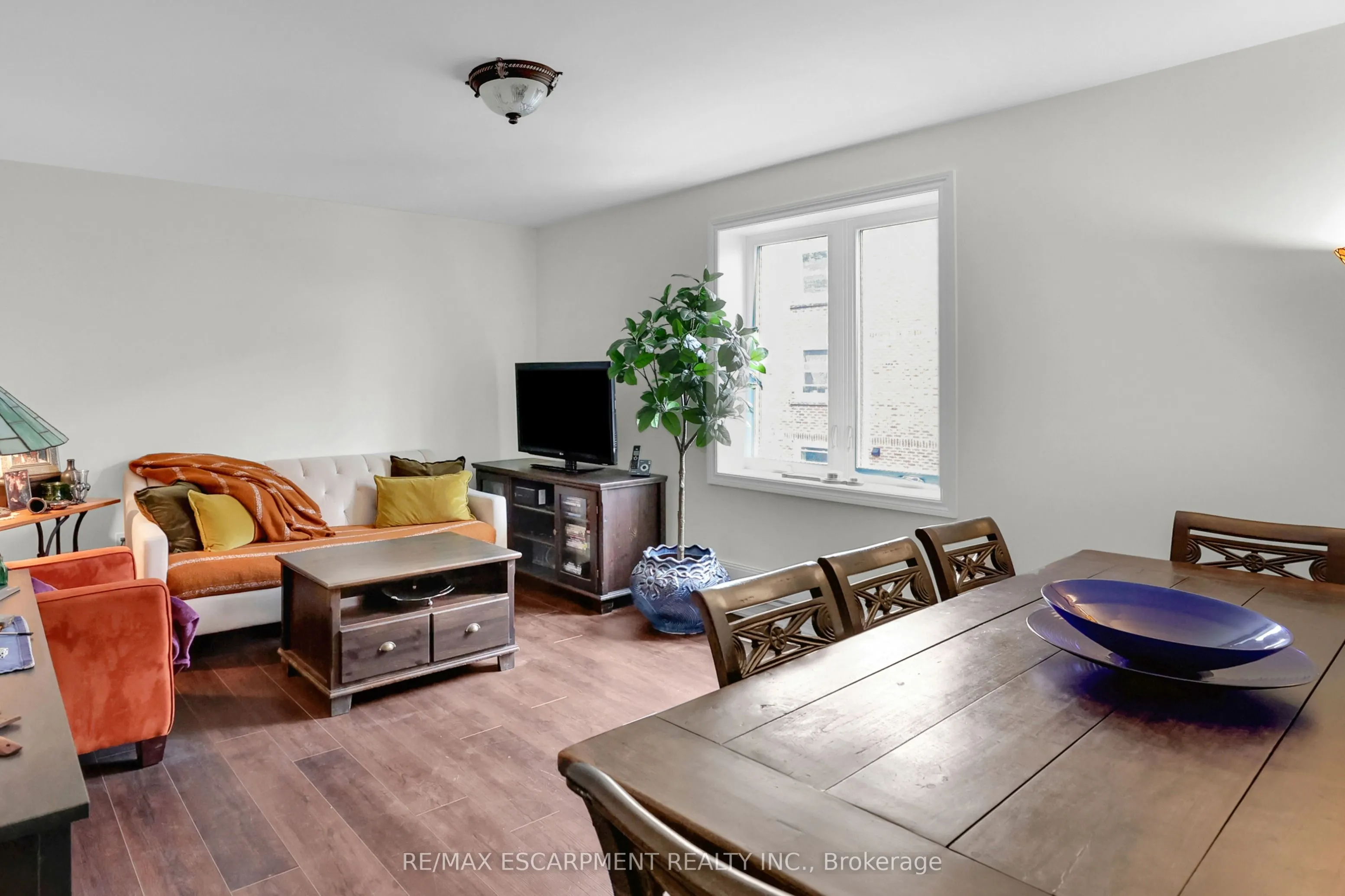 1347 Lakeshore Road, #37
