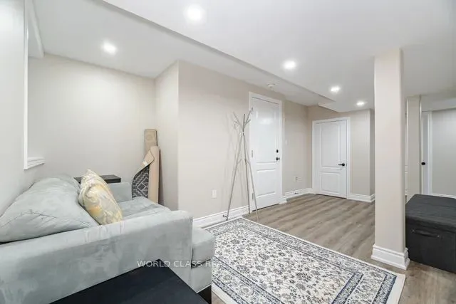 1215 Elderberry Crescent