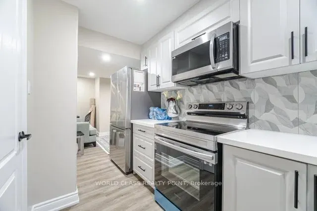 1215 Elderberry Crescent