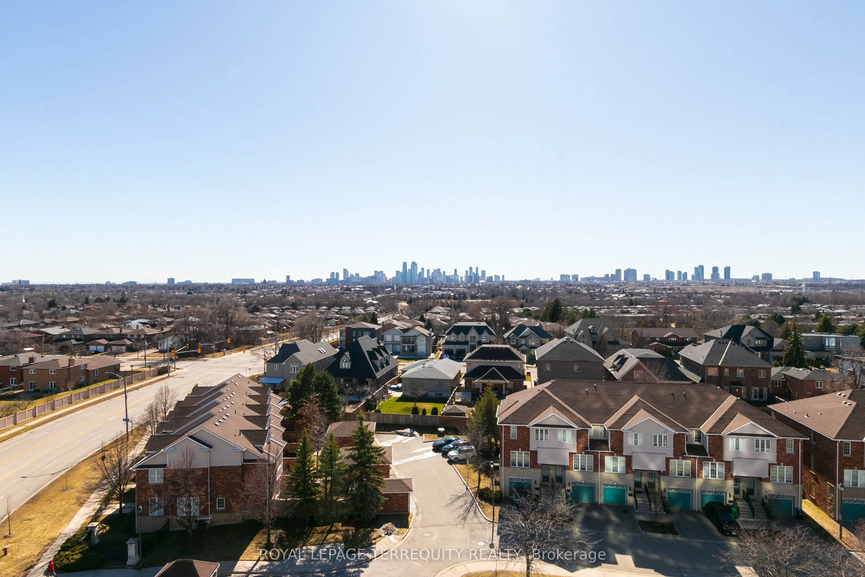 1359 Rathburn Road E, #809