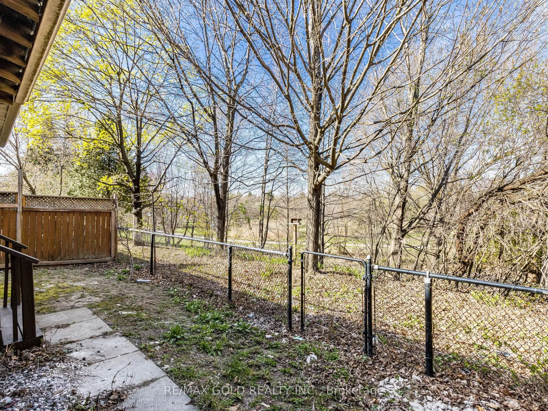 140 Pressed Brick Drive