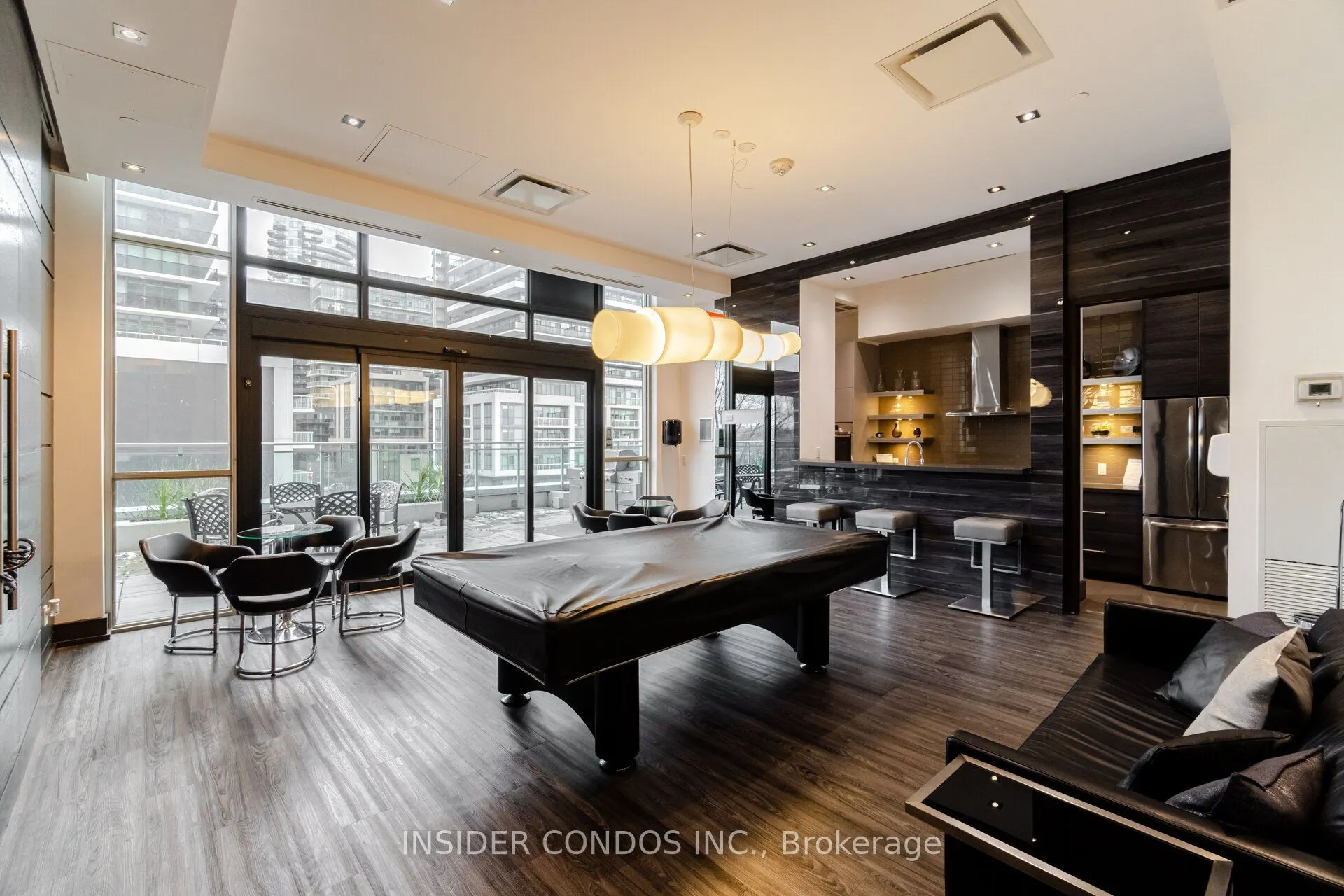 33 Shore Breeze Drive, #1307