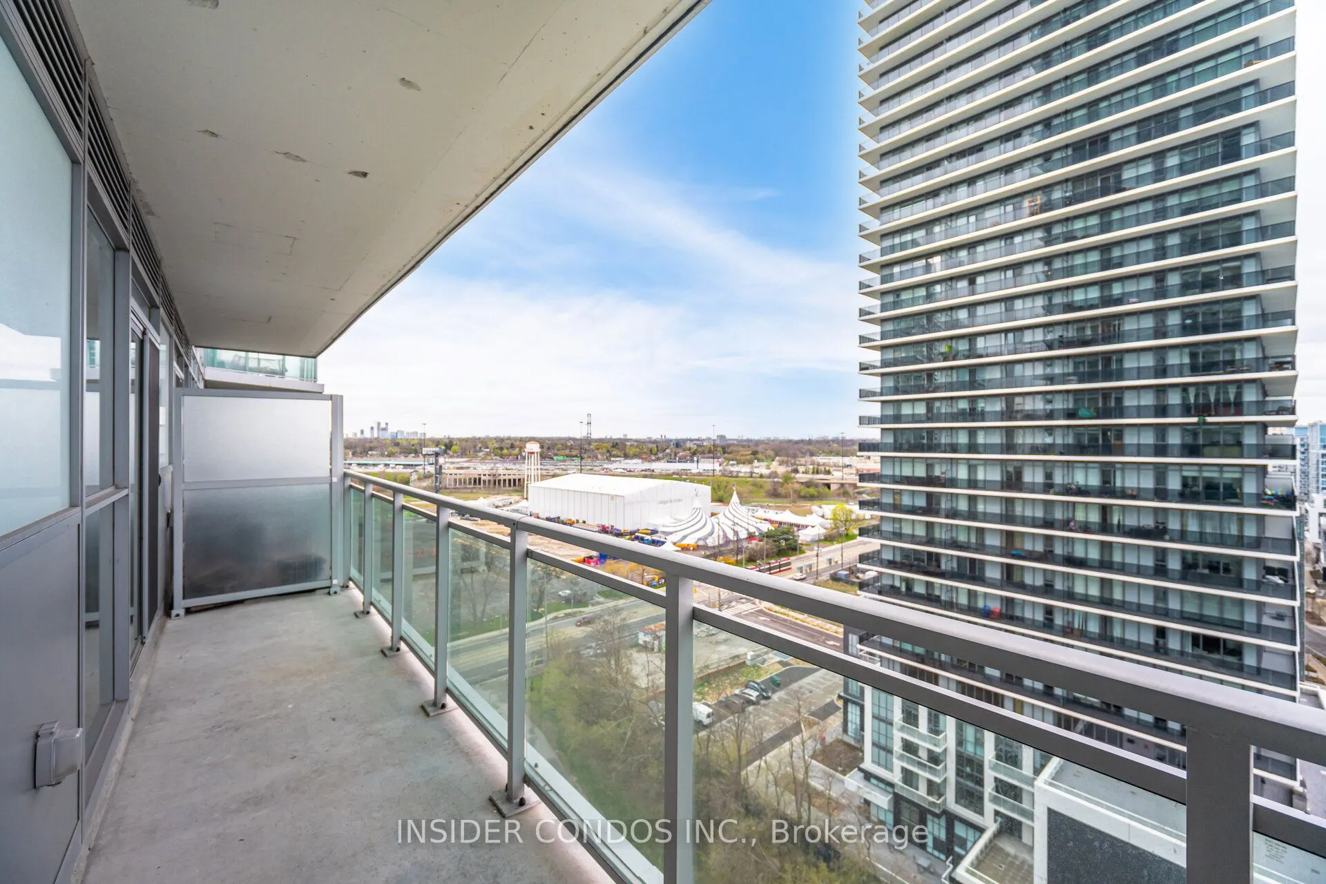 33 Shore Breeze Drive, #1307