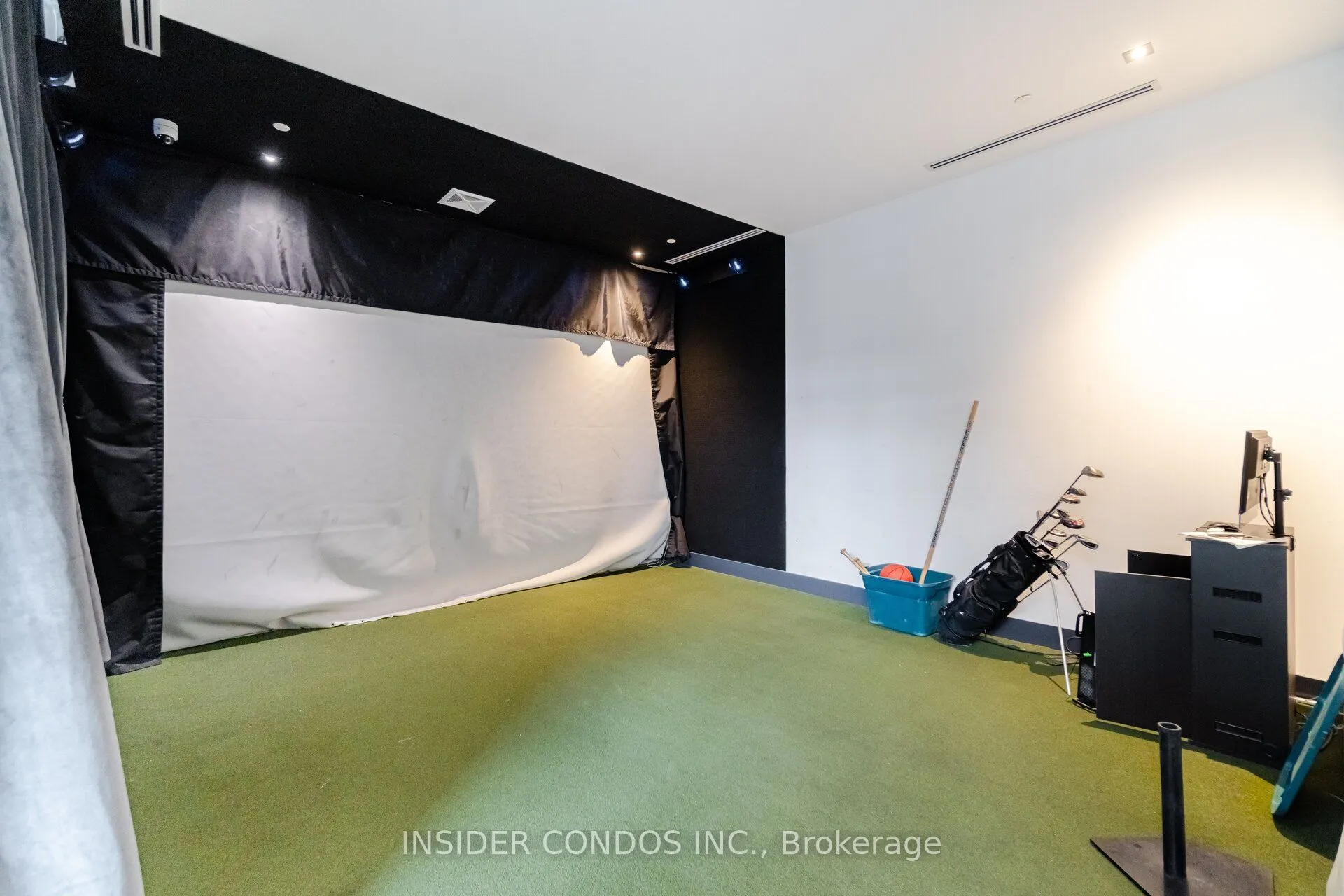 33 Shore Breeze Drive, #1307