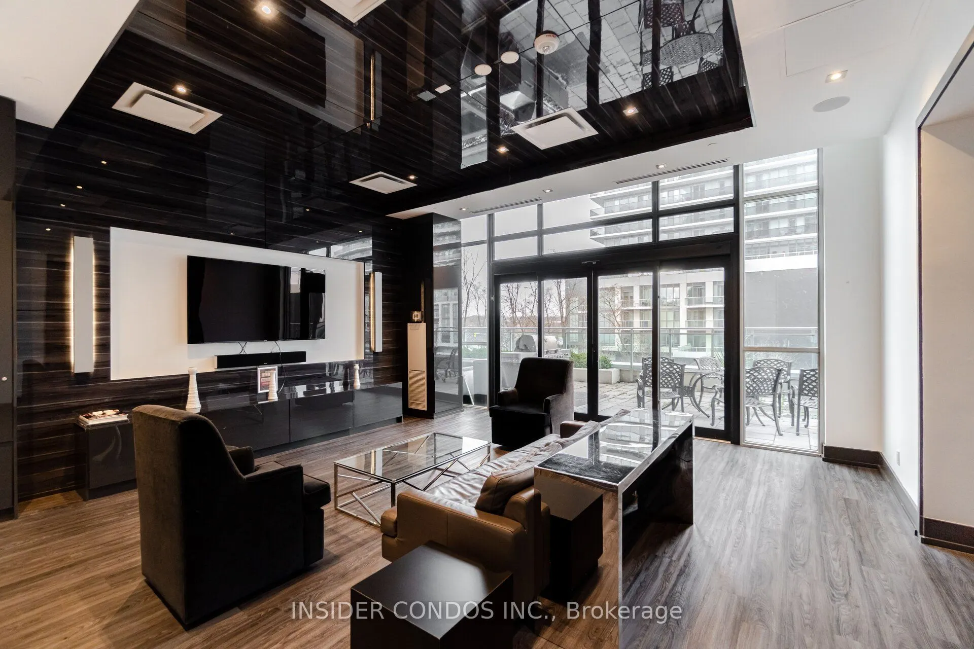 33 Shore Breeze Drive, #1307