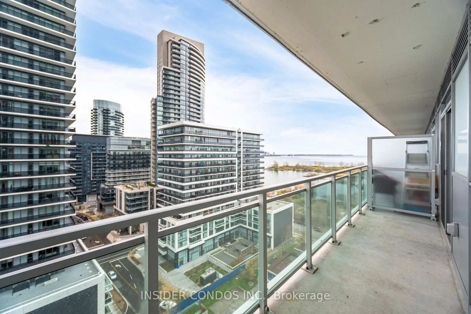 33 Shore Breeze Drive, #1307