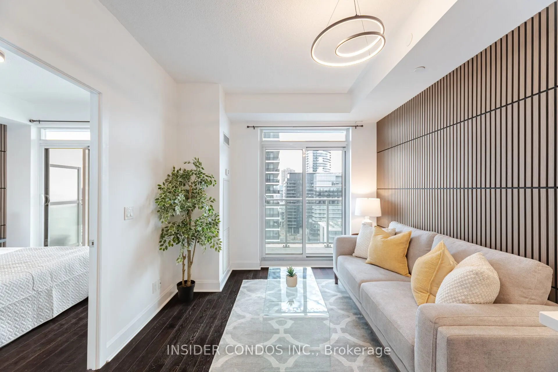 33 Shore Breeze Drive, #1307