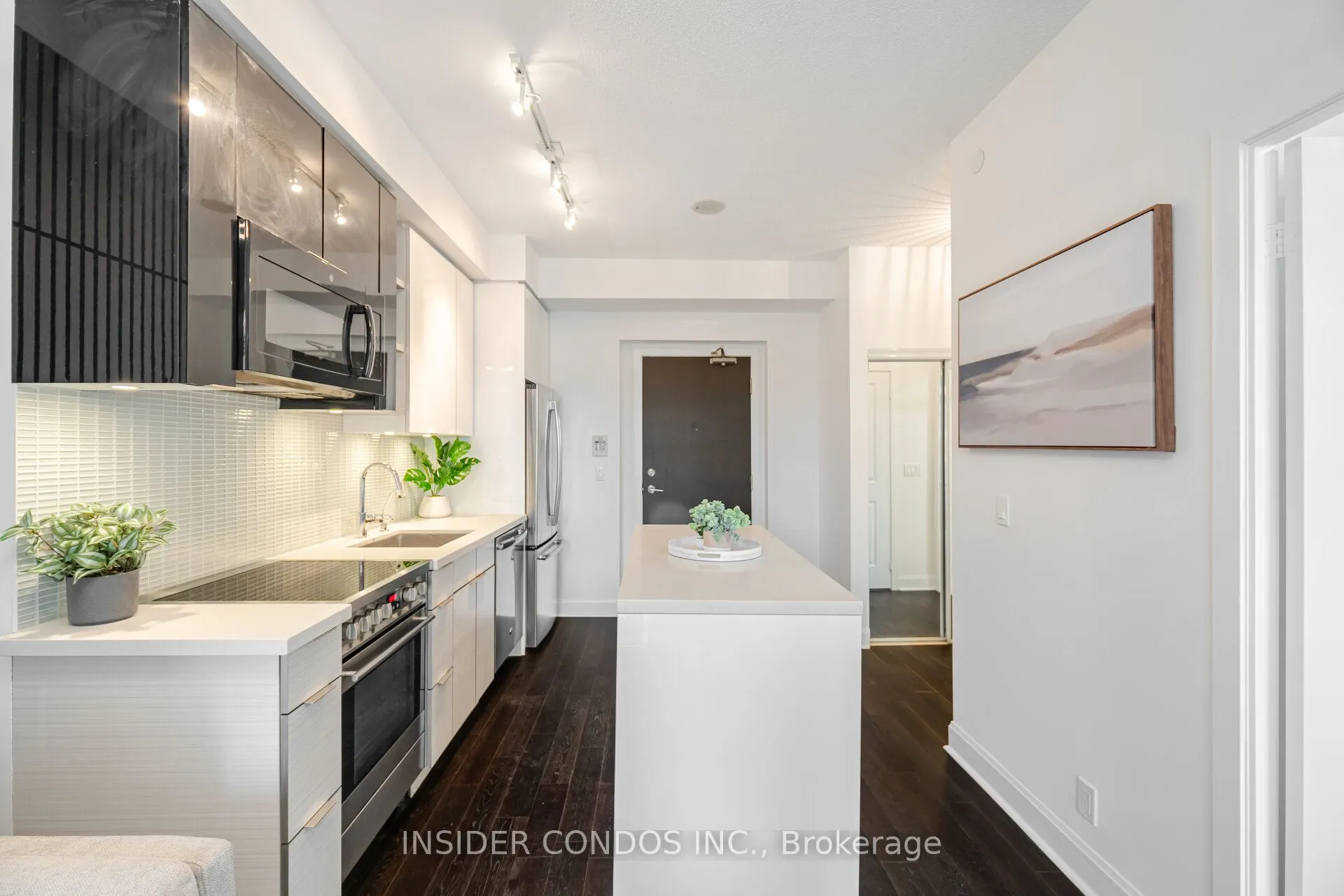 33 Shore Breeze Drive, #1307