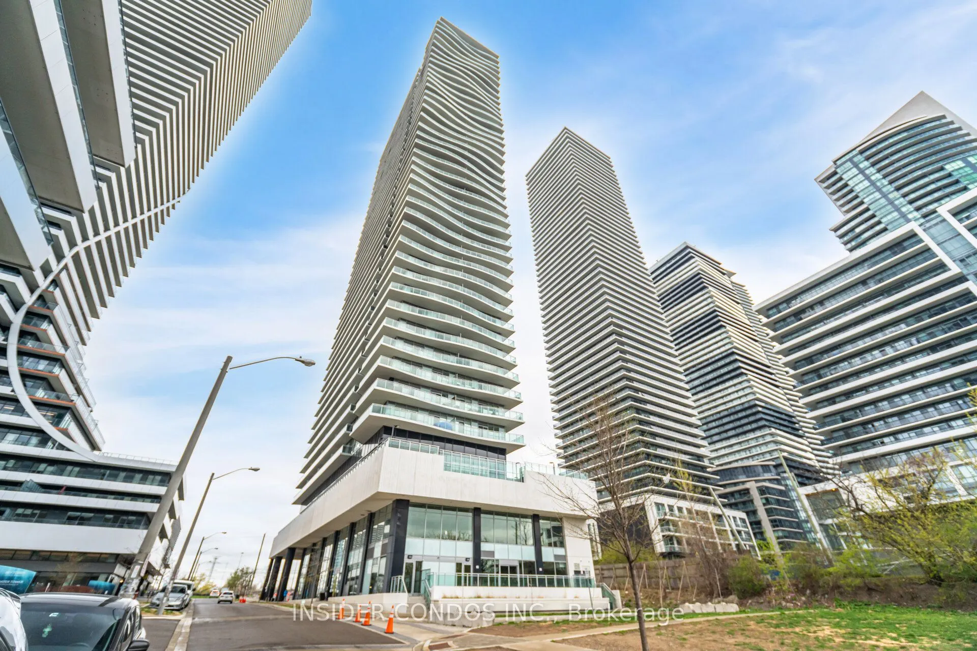 33 Shore Breeze Drive, #1307