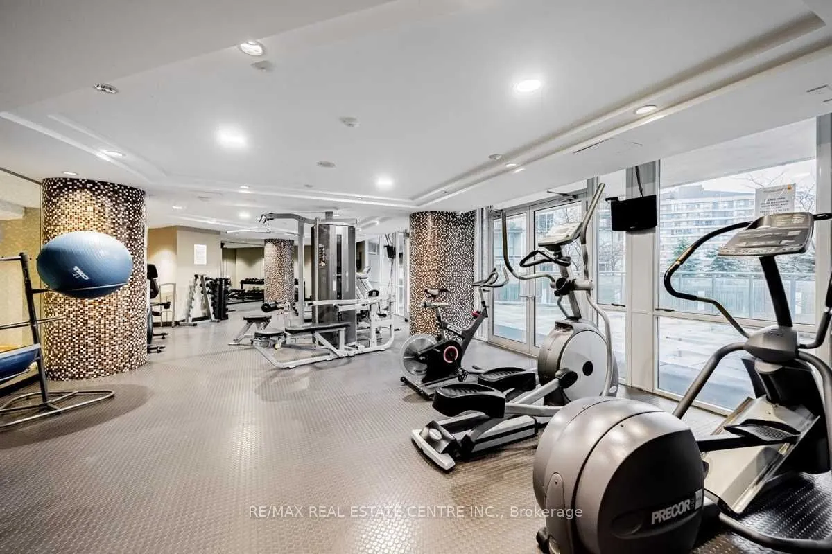 220 Burnhamthorpe Road W, #204