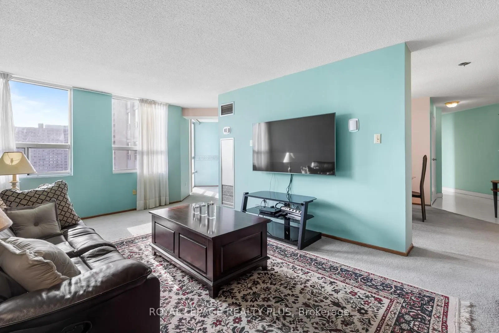 3650 Kaneff Crescent, #1002