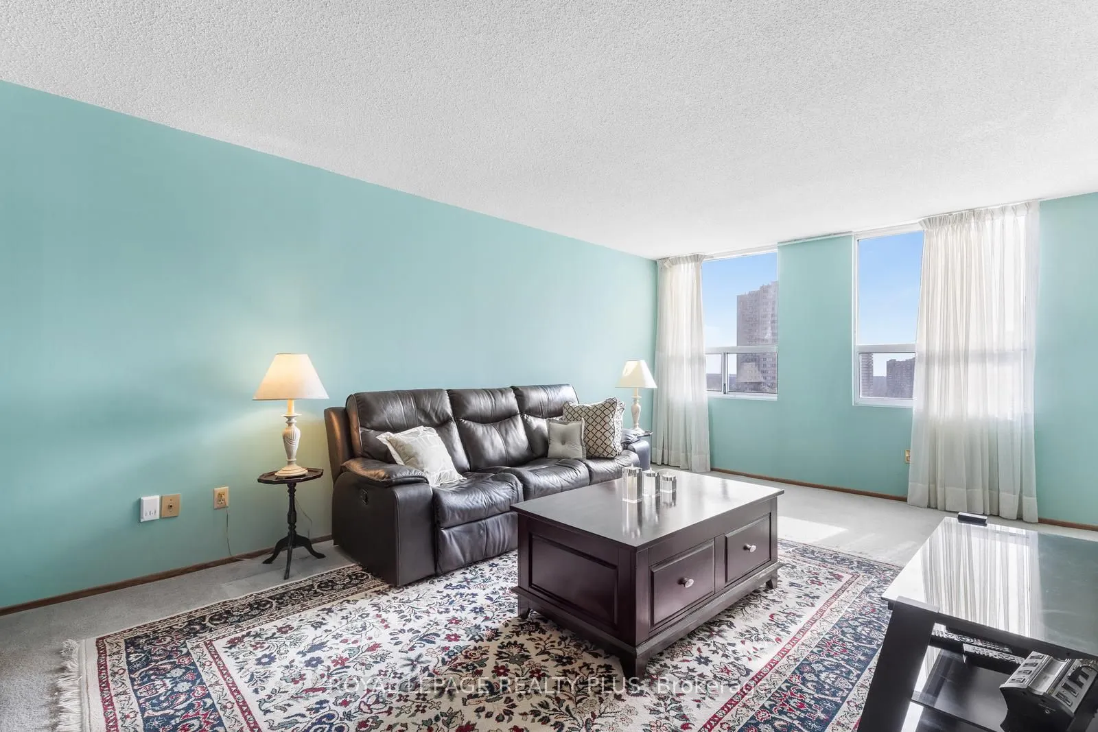 3650 Kaneff Crescent, #1002