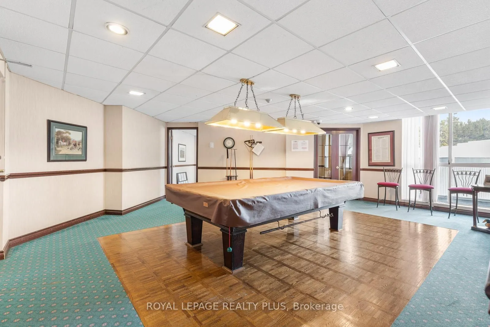 3650 Kaneff Crescent, #1002