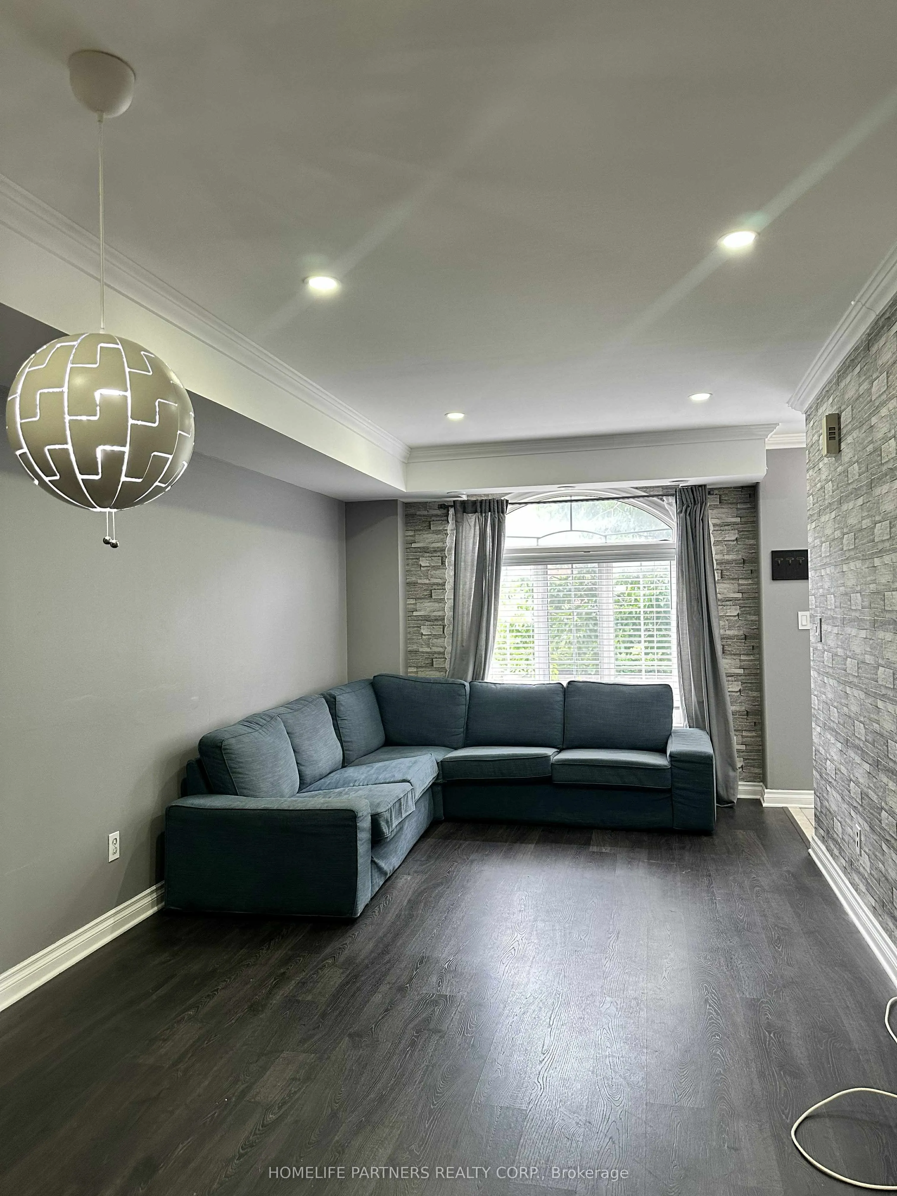 605 Shoreline Drive, #10