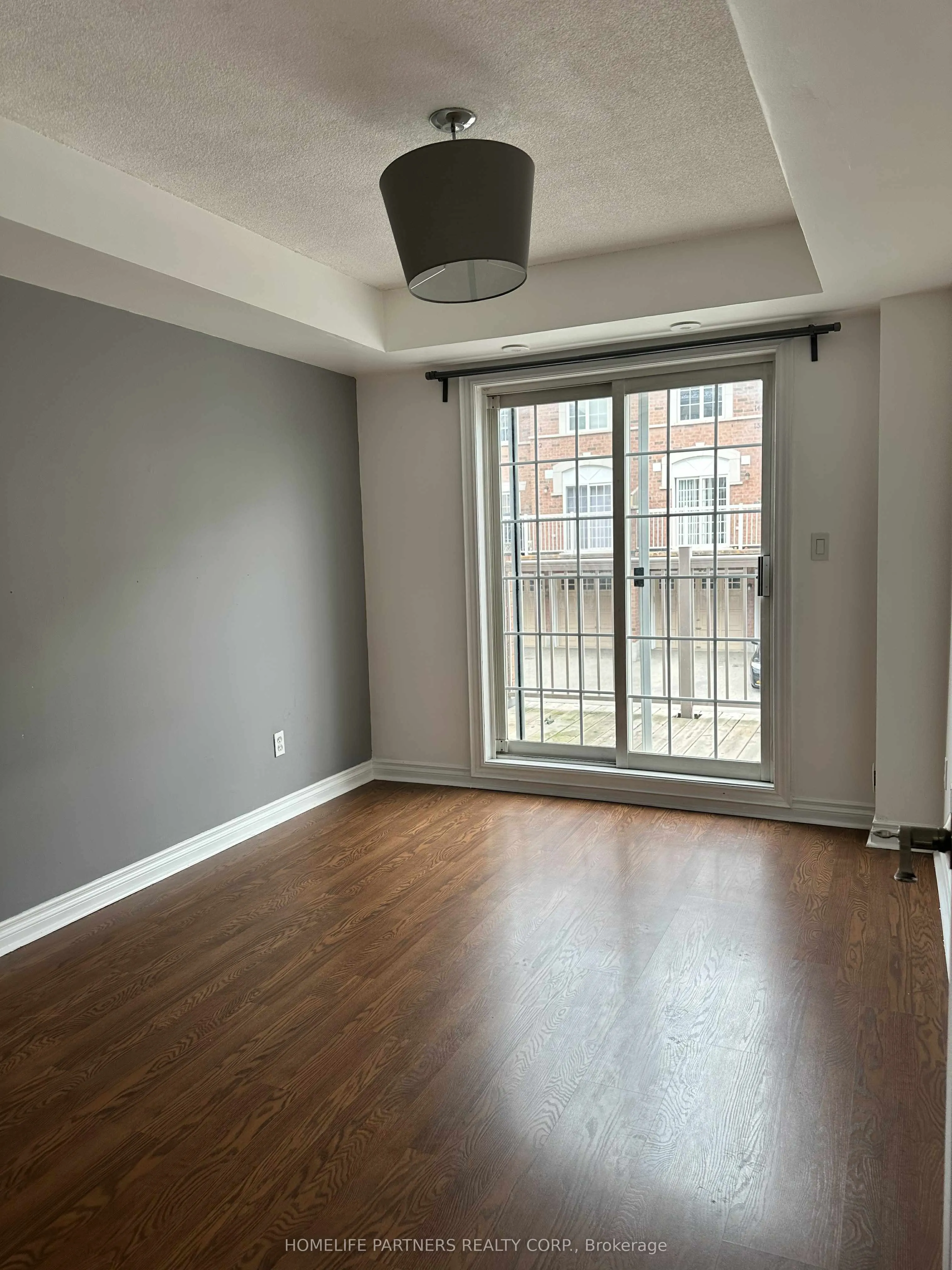 605 Shoreline Drive, #10