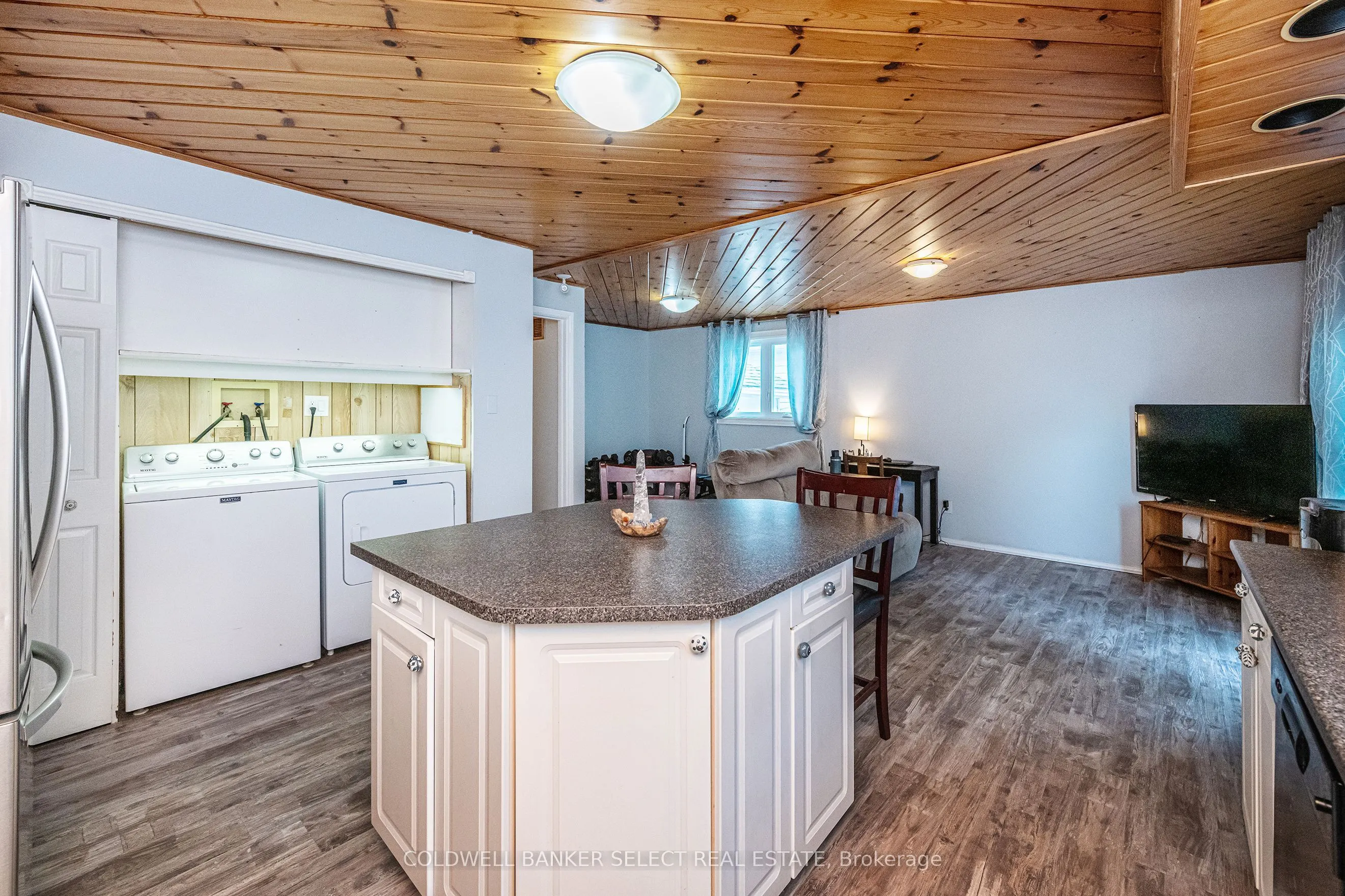 296 Whitehead Crescent