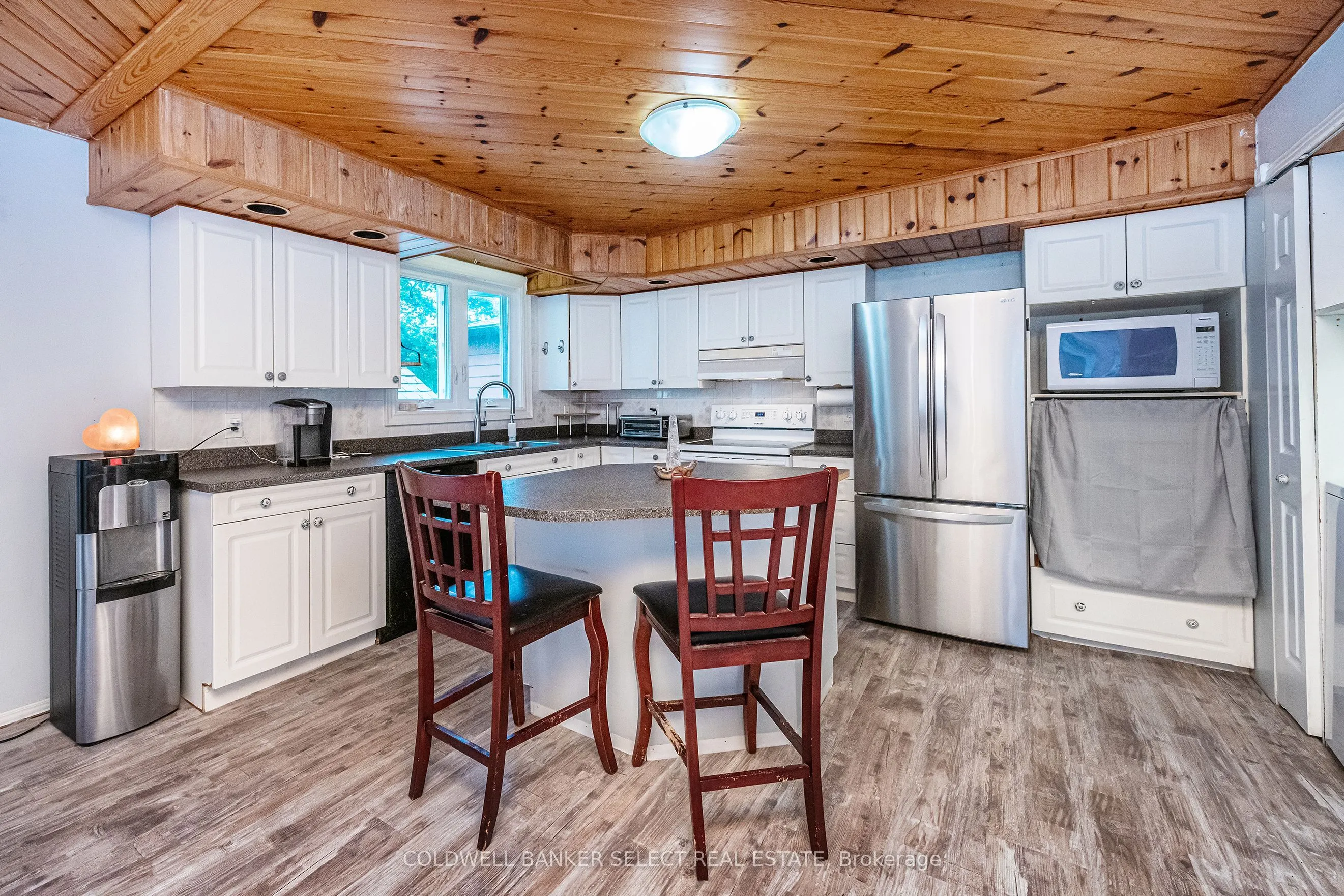 296 Whitehead Crescent