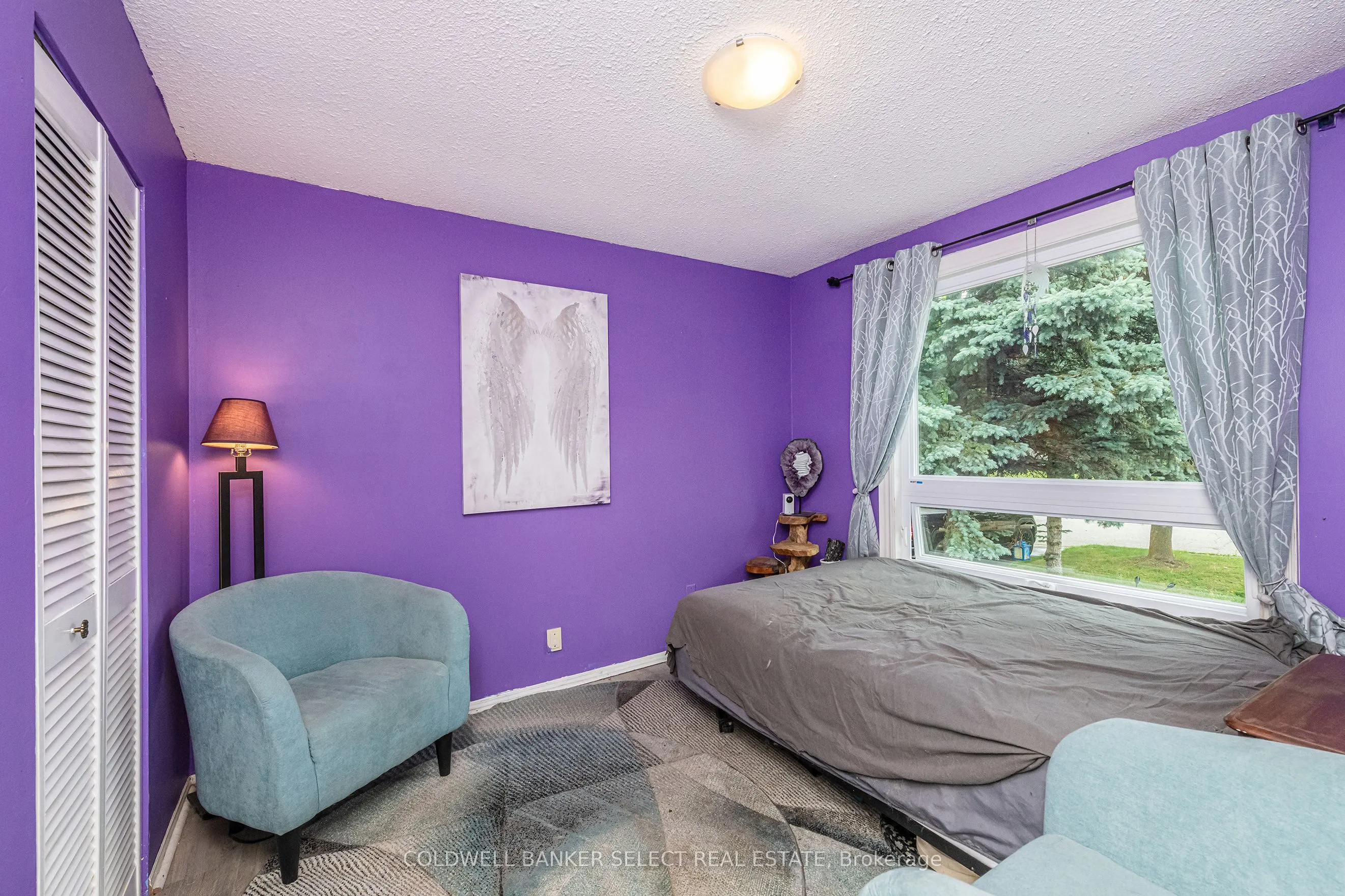 296 Whitehead Crescent