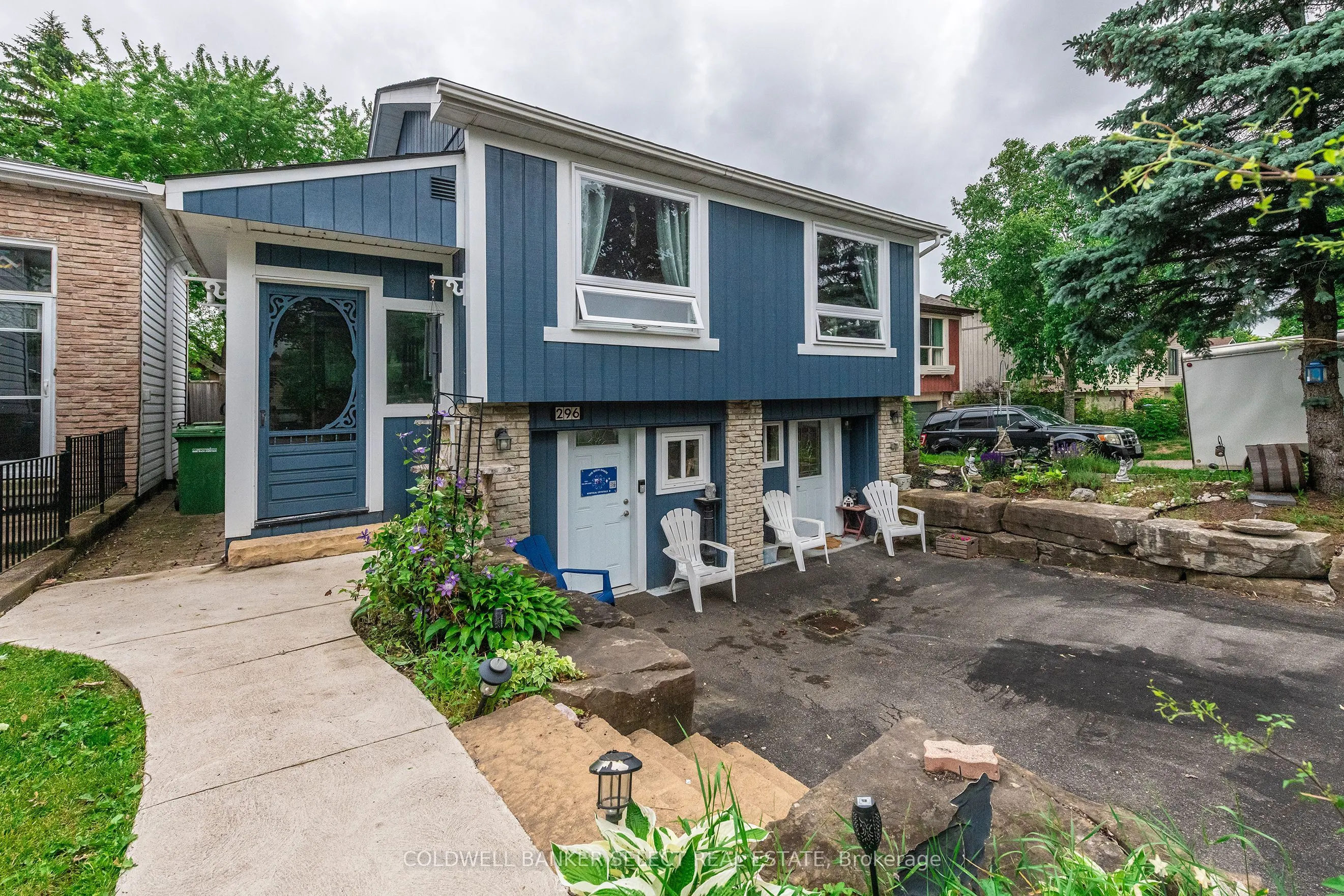 296 Whitehead Crescent