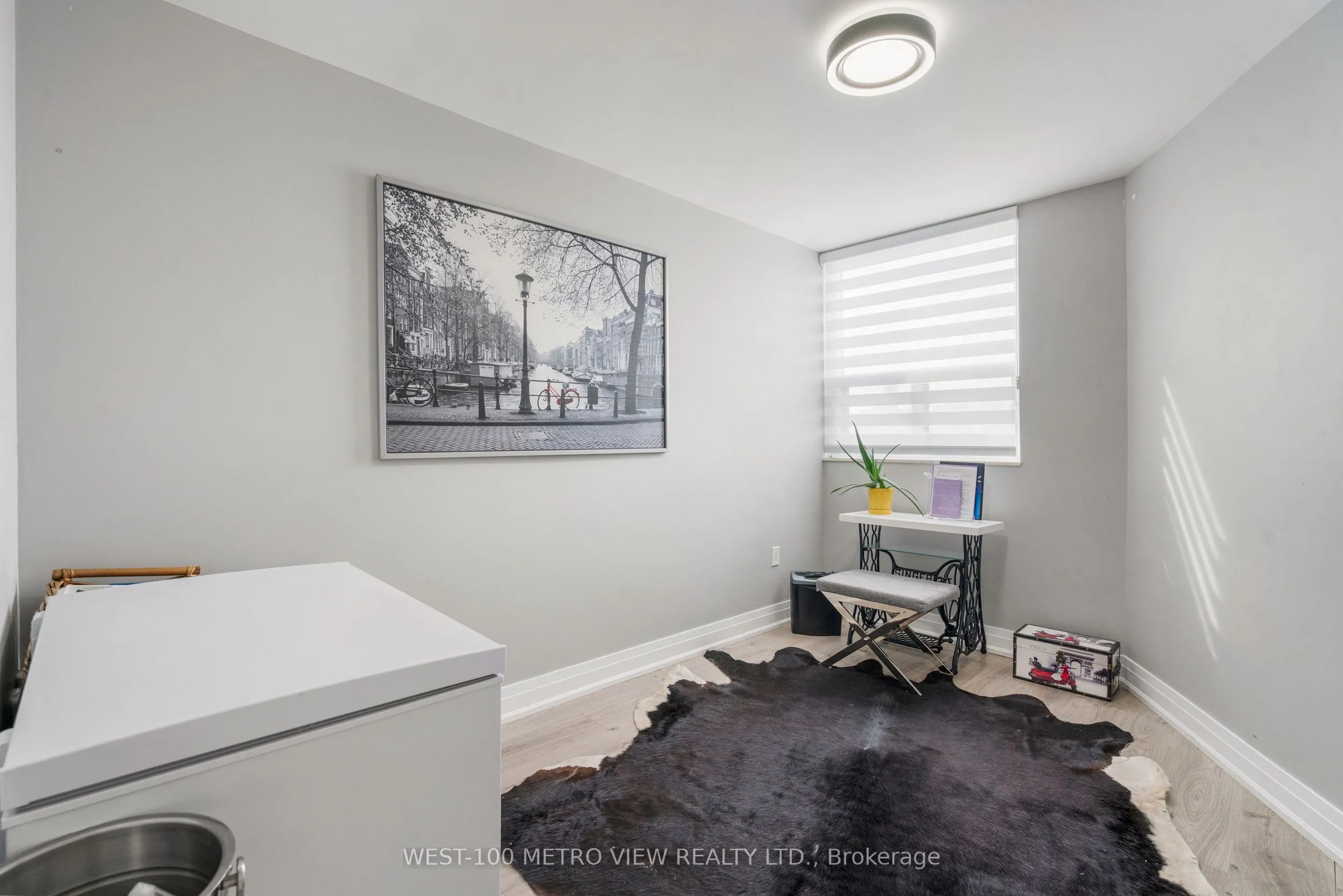 355 Rathburn Road E, #701