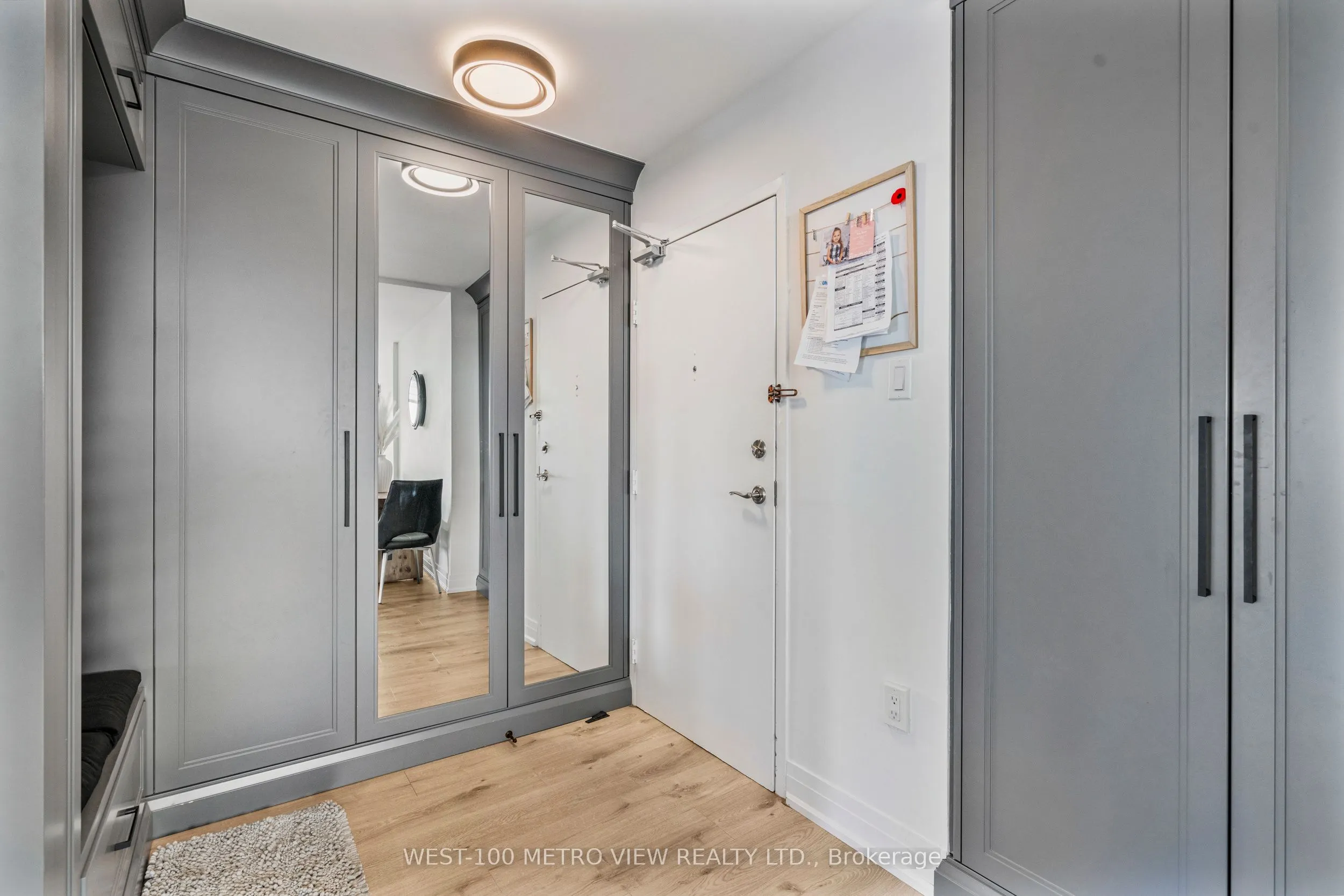 355 Rathburn Road E, #701