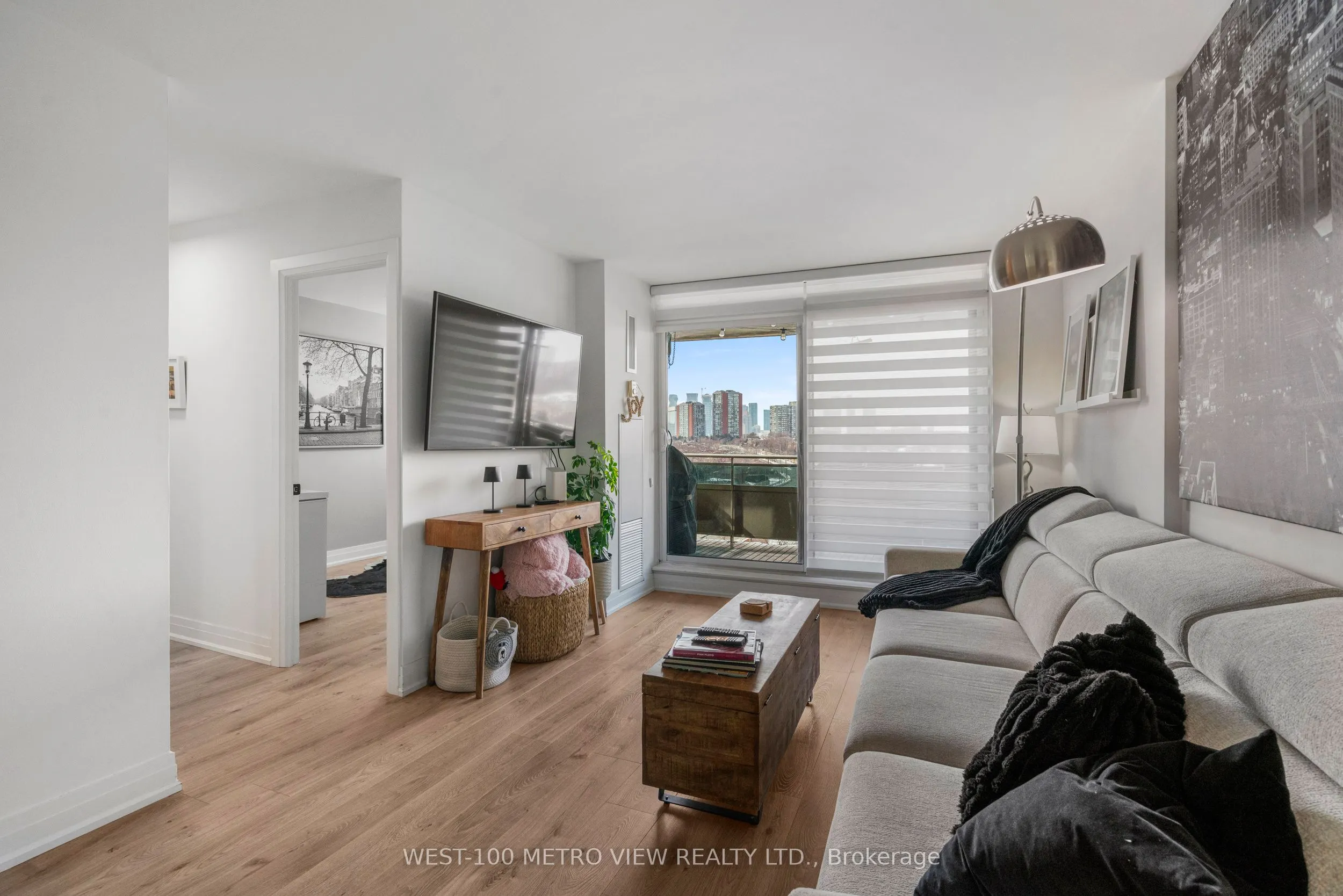 355 Rathburn Road E, #701