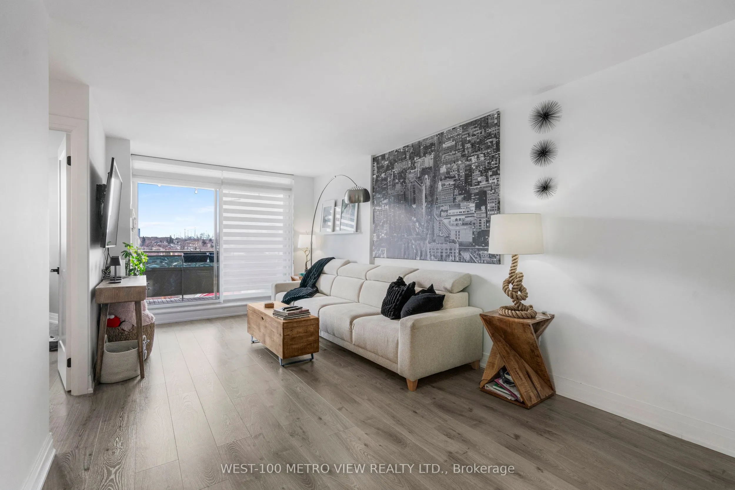 355 Rathburn Road E, #701