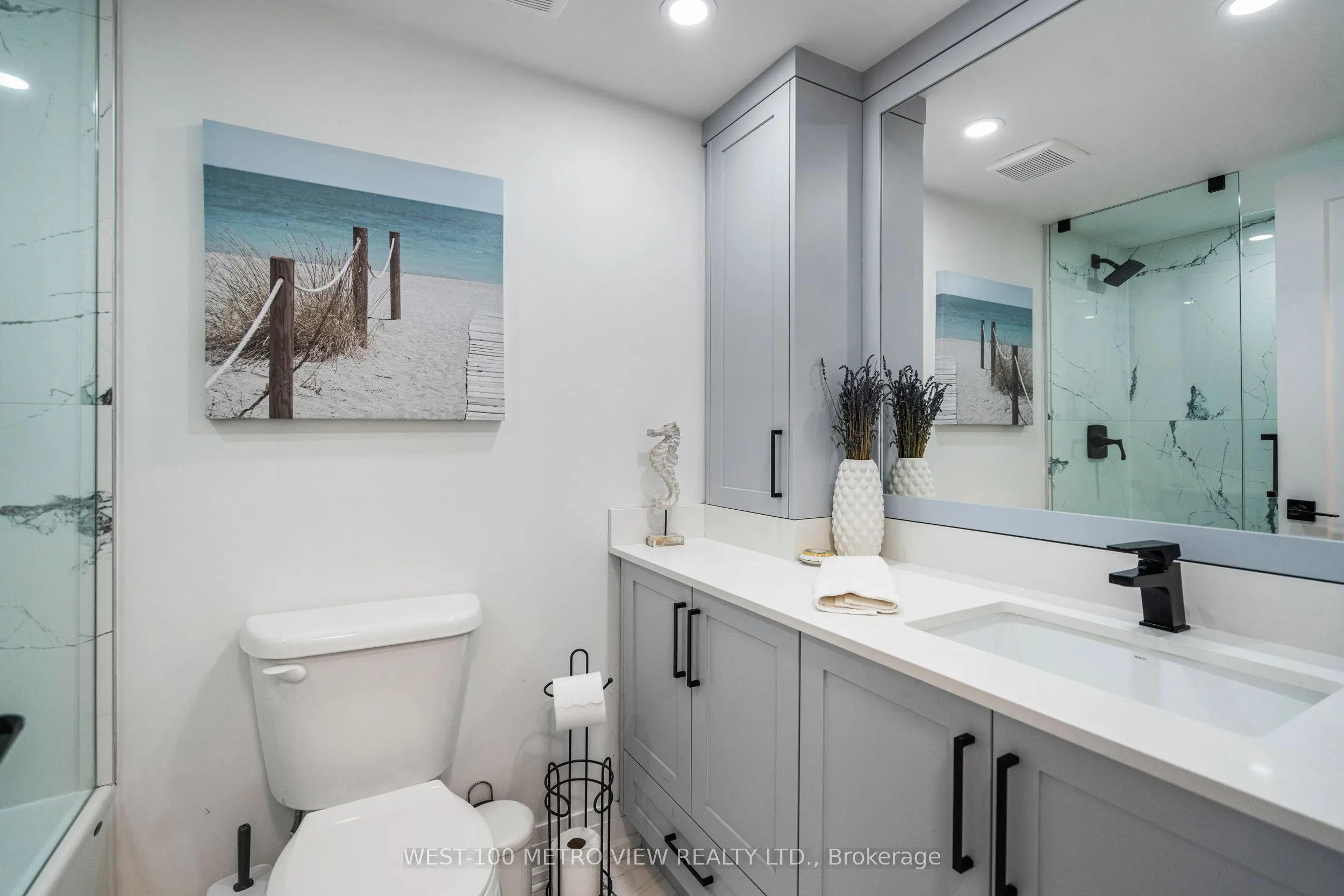 355 Rathburn Road E, #701