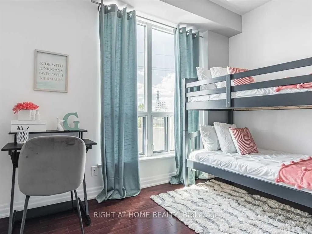 2087 Lake Shore Boulevard, #207