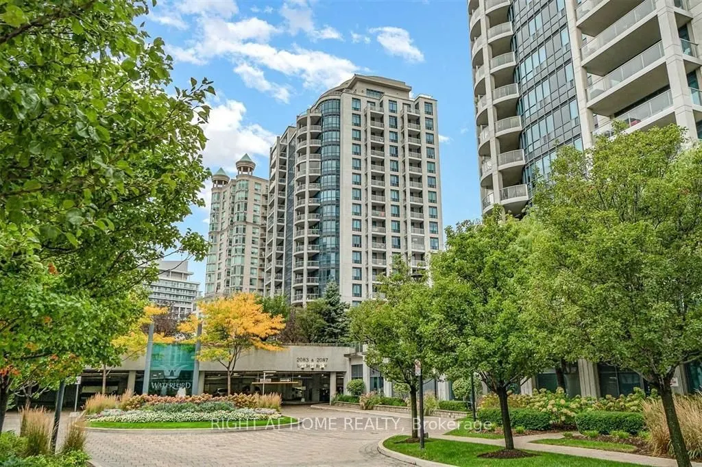 2087 Lake Shore Boulevard, #207