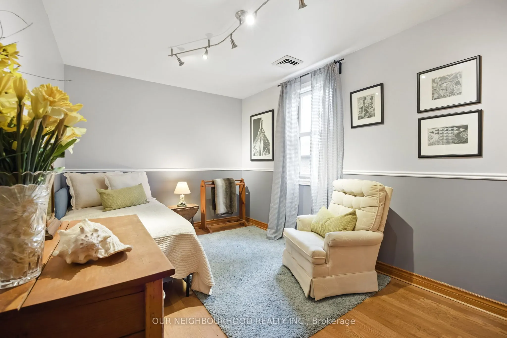 6 Enfield Avenue
