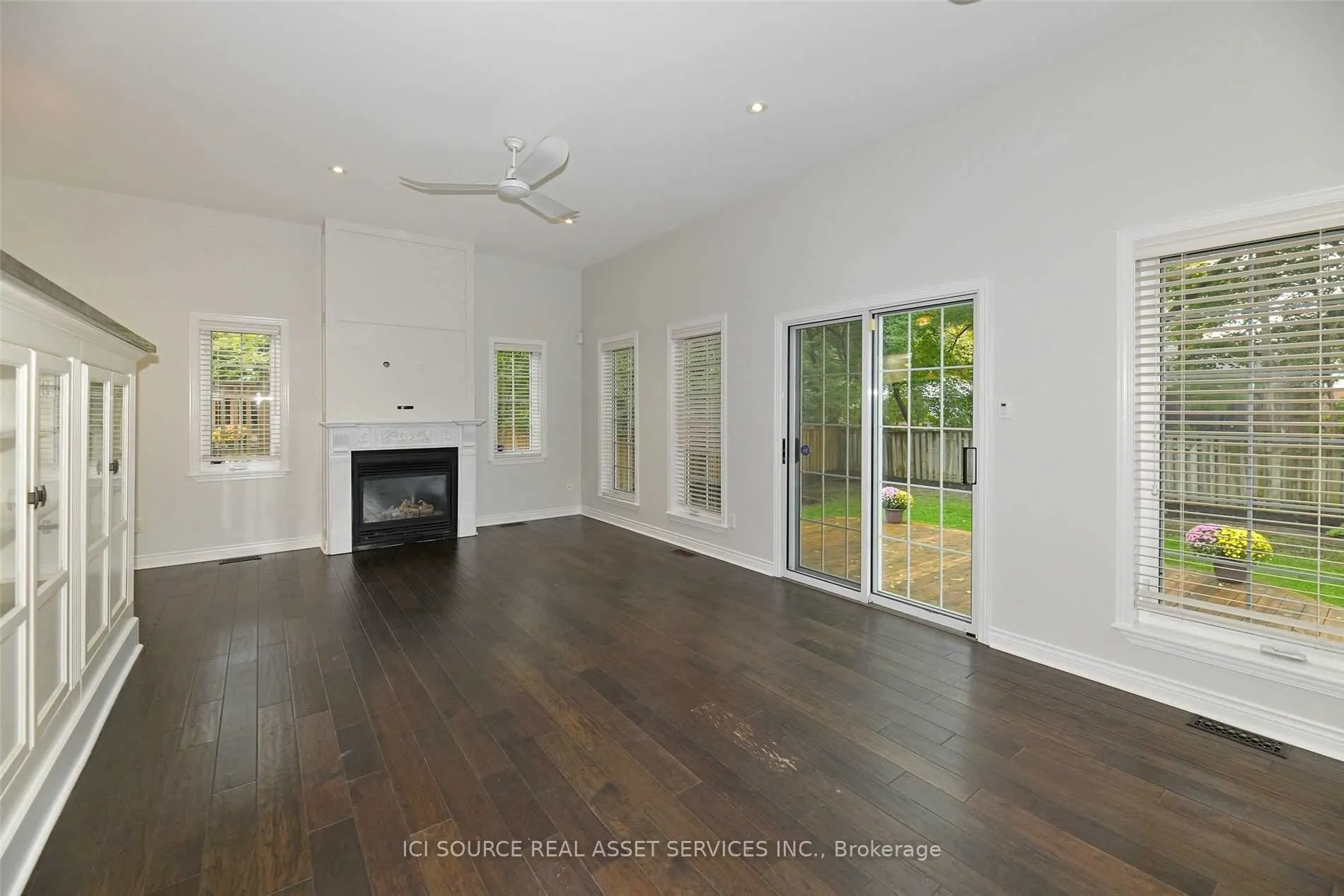156 Mineola Road E